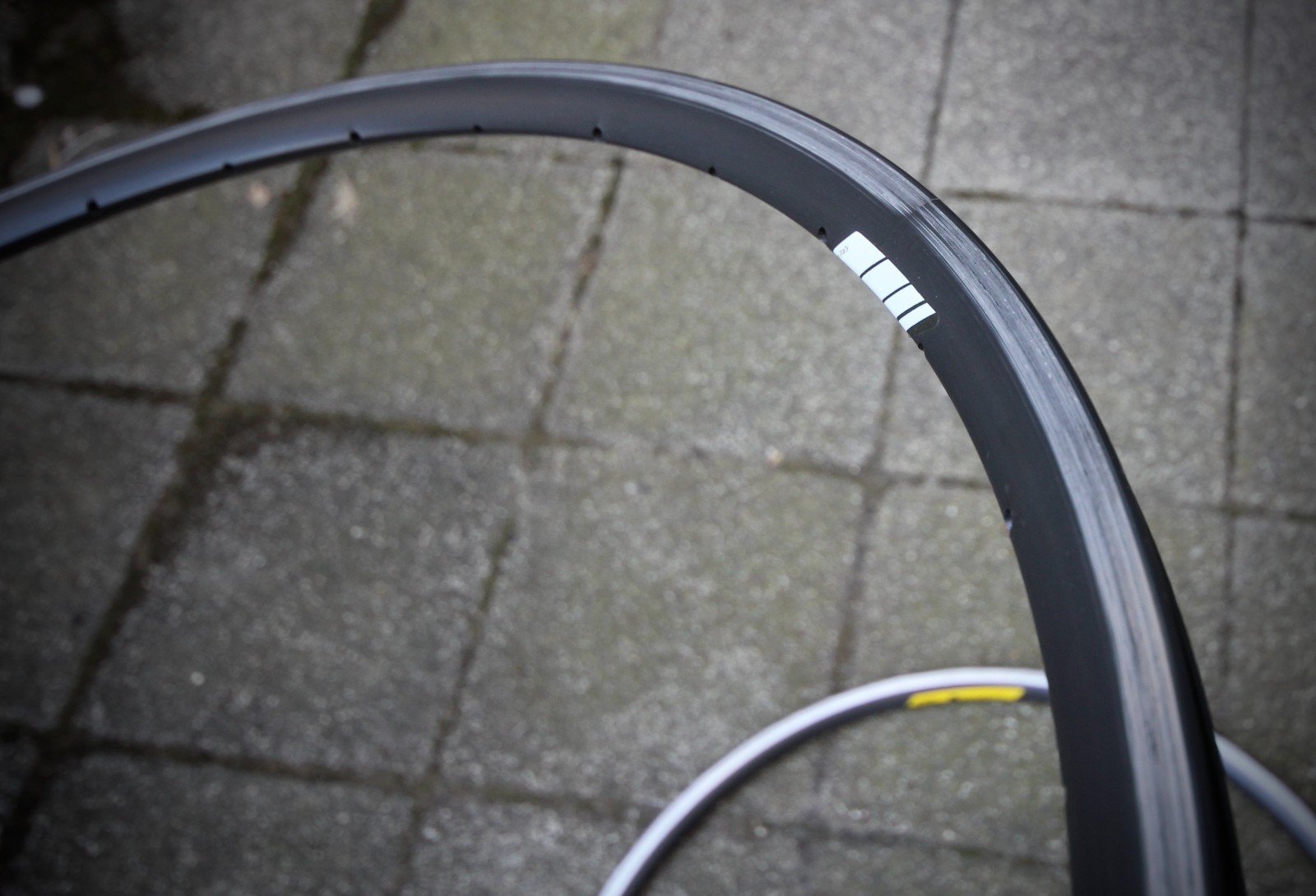 Campagnolo Omega Strada Hardox Rim / 28″ 36 H / Charcoal / Clincher #VELOWIZARD