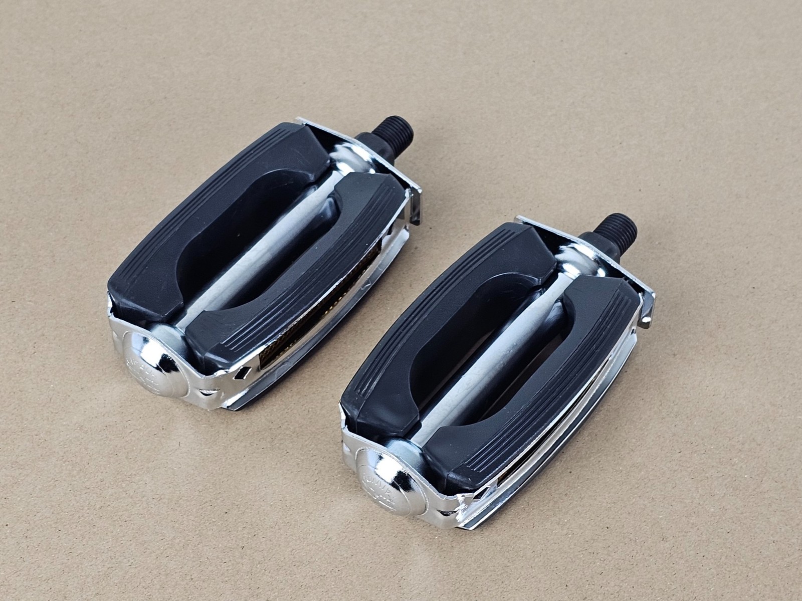 BLACK/CHROME SCHWINN STINGRAY KRATE BIKE BOW PEDAL VINTAGE CRUISER BICYCLE 1/2″