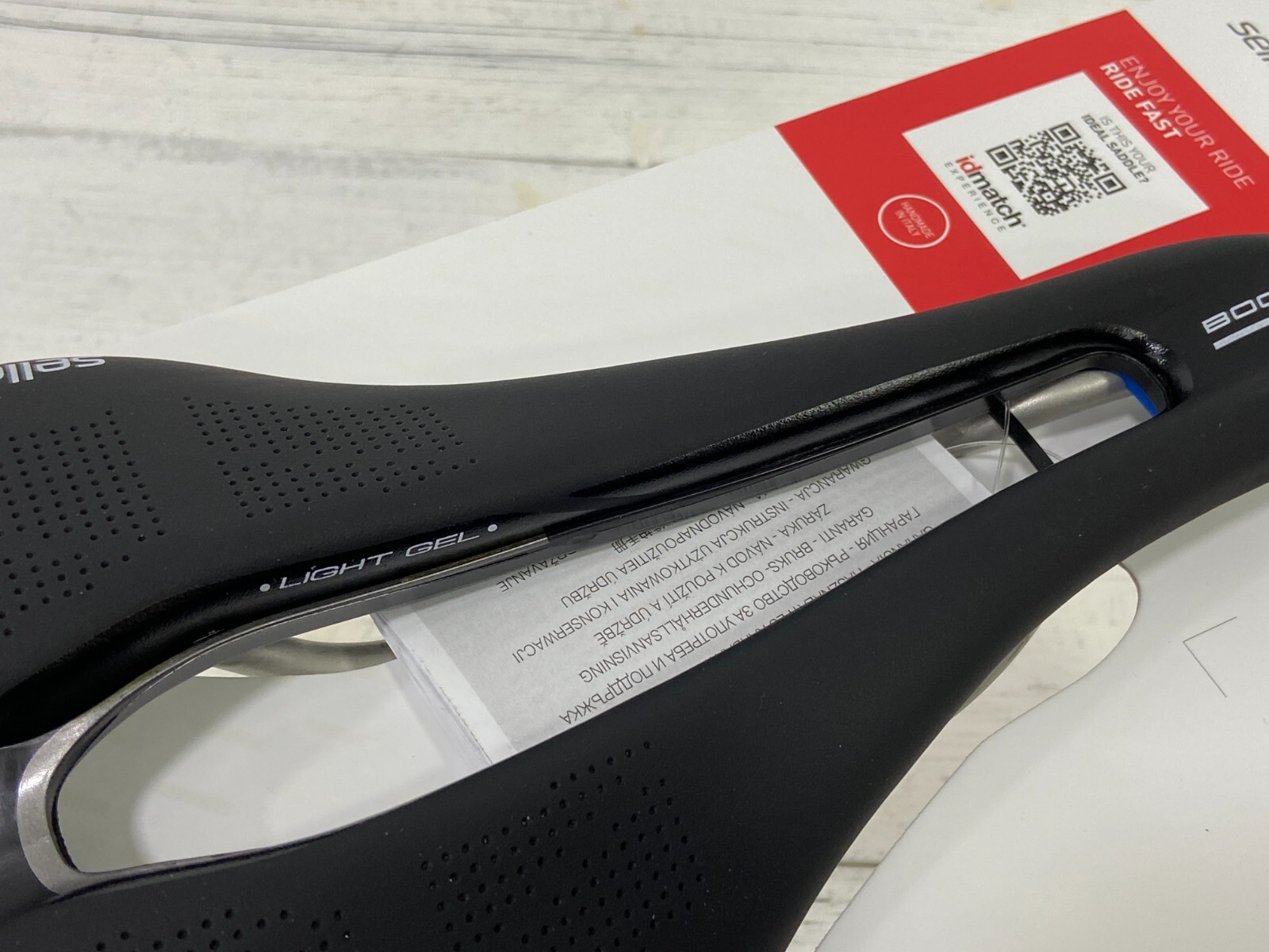 Selle Italia SLR Boost Lady Superflow L3 Ti Rail Saddle