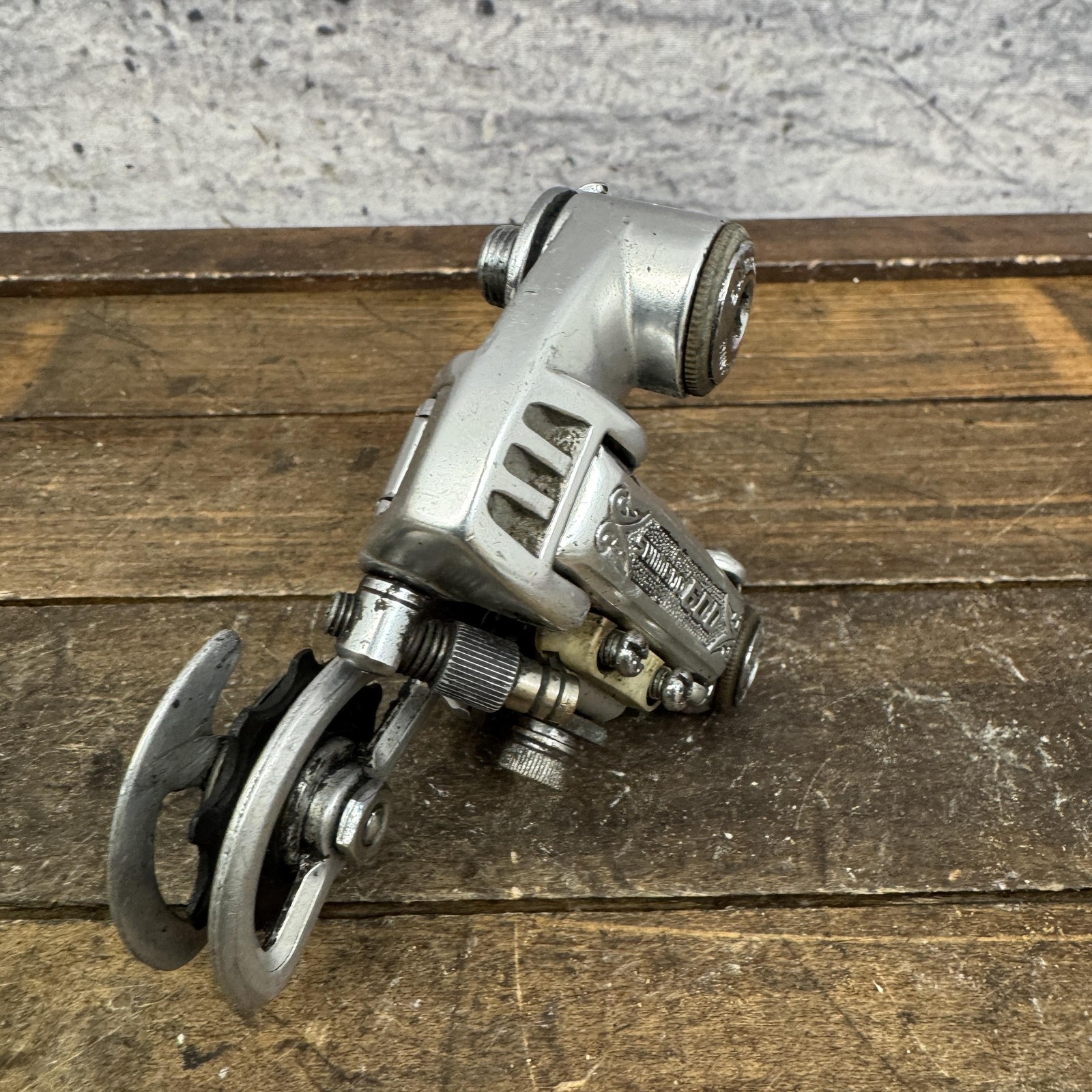 Vintage Shimano 600 Arabesque Rear Derailleur Short Cage Bolt-On Road Bike