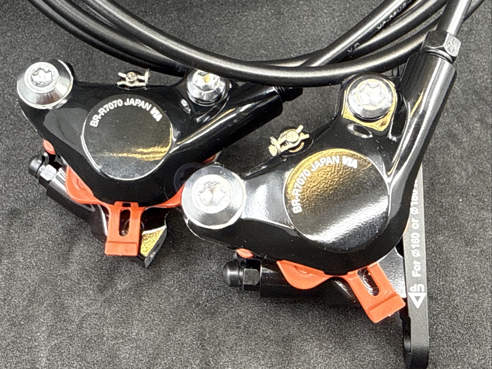 Shimano 105 BR-R7070 Hydraulic Disc Brake Set Front & Rear Flat-Mount & Hoses