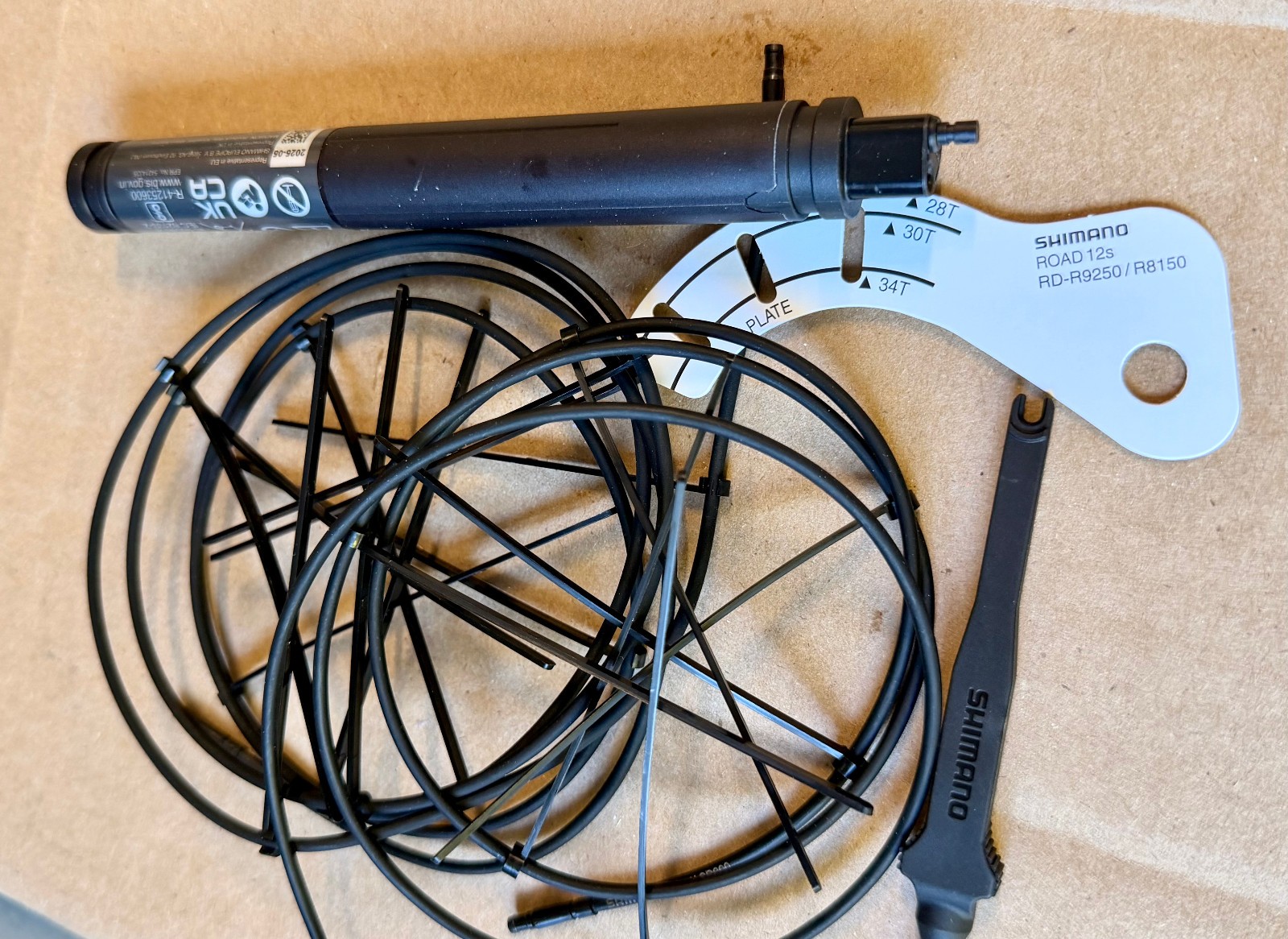 Shimano 105 di2 groupset 12 speed