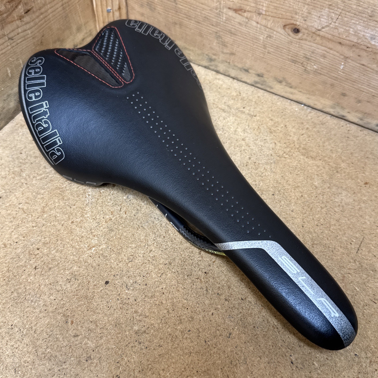Selle Italia SLR Kit Carbonio Saddle Carbon Fiber Rails 125g ID Match S1