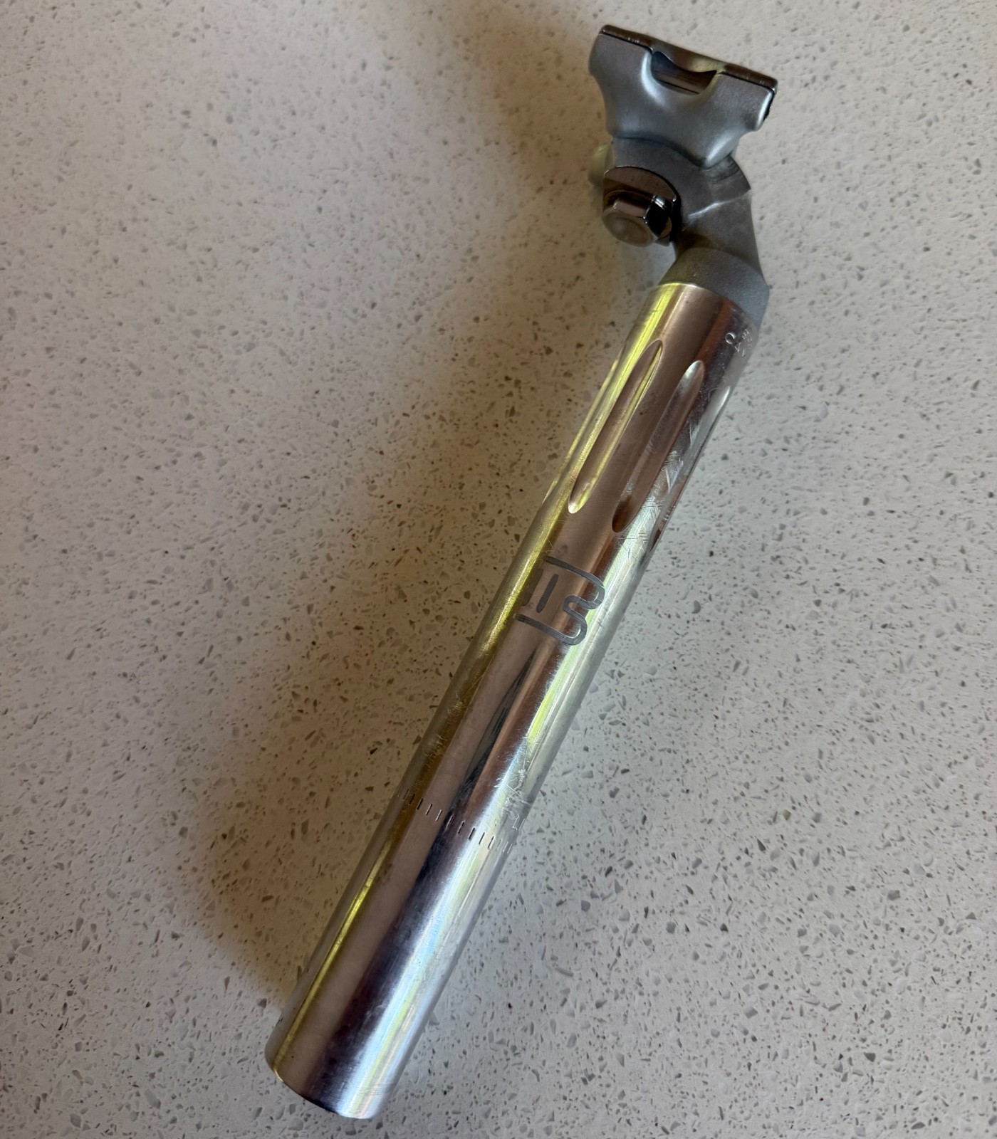 CAMPAGNOLO RECORD FLUTED SEAT POST W/BOTTECCHIA ENGRAVING 26.8 MM