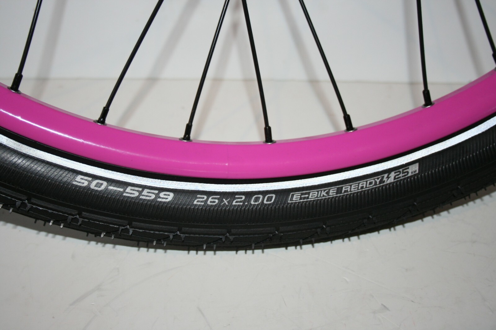 New Enviolo CVP Internally Geared Hub 36 Hole Solid Axle Wheel and Schwalbe Tire