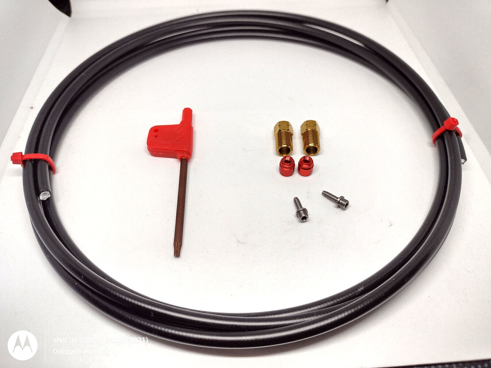 Titanium Hydraulic Hose Kit – 2000mm, Black, Sram Red and Force 2-Piece eTap AXS