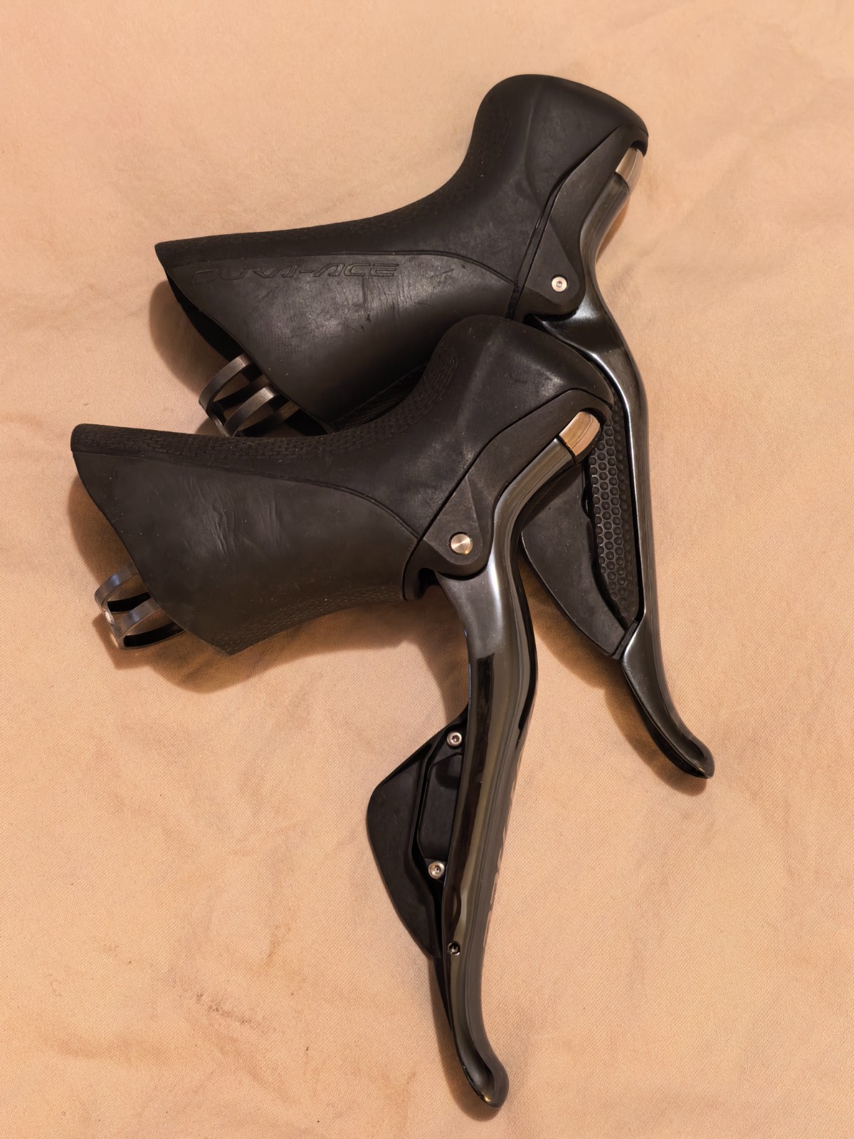 Shimano Dura-Ace Di2 9070 Shifter Set – Black