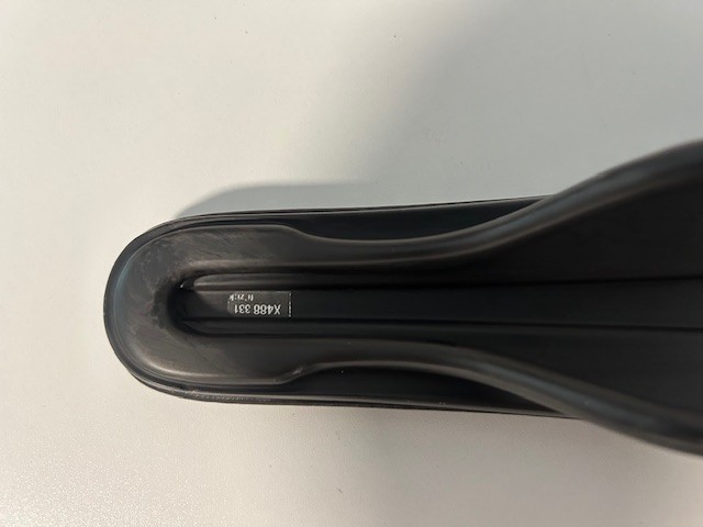 FIZIK ANTARES VERSUS EVO 00 – Regular / 139mm / MOBIUS – small scuff