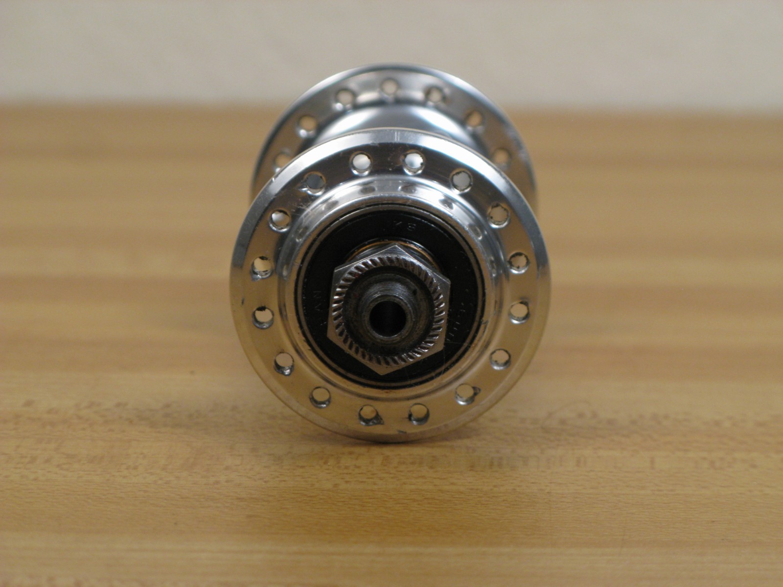 Suntour XC Pro WTB Grease Guard Front Hub 32h 100mm
