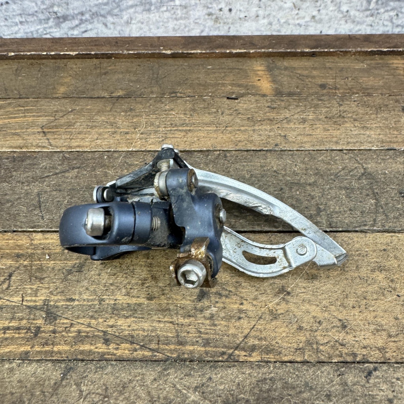 Shimano Deore LX FD-M570 Front Derailleur 31.8 Triple 9s TOP Pull 90s MTB