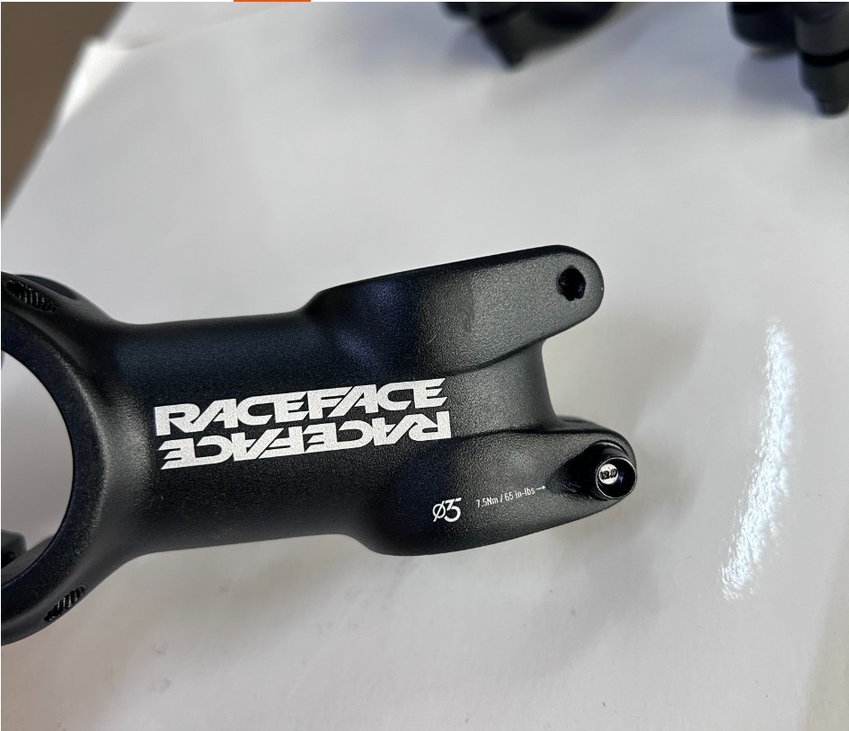 Race Face Stem 70mm 35mm Clamp 1 1/8″ +/- 6° Rise Trail Enduro MTB Stem 1pcs