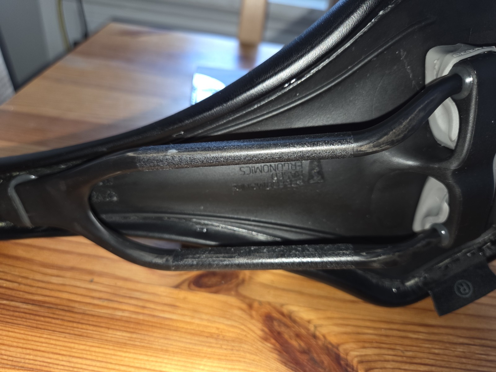 SQLAB ERGOWAVE ACTIVE 2.1 CARBON RAILS SIZE 14CM UPGRADED VERSION