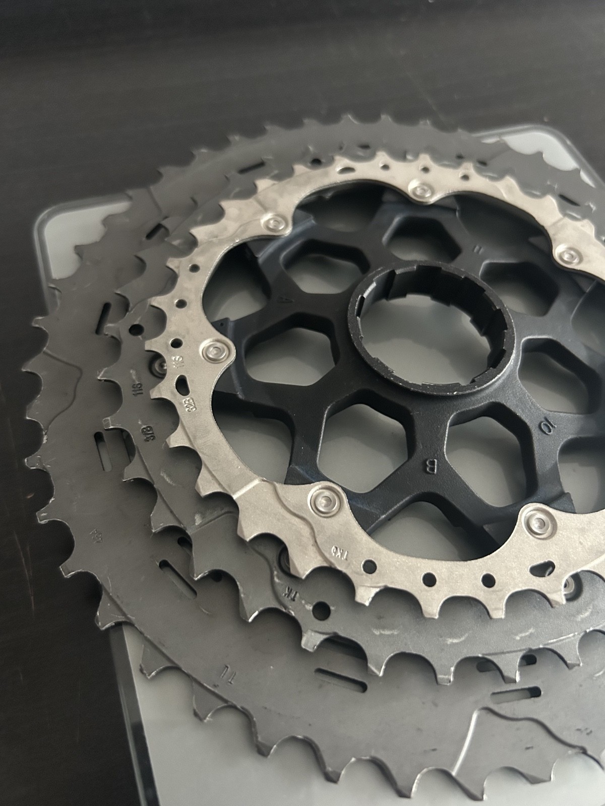 Shimano XT CS-M8000 11s Sprockets 46-37-32T Cog/Gear Unit for 11-46T Cassette