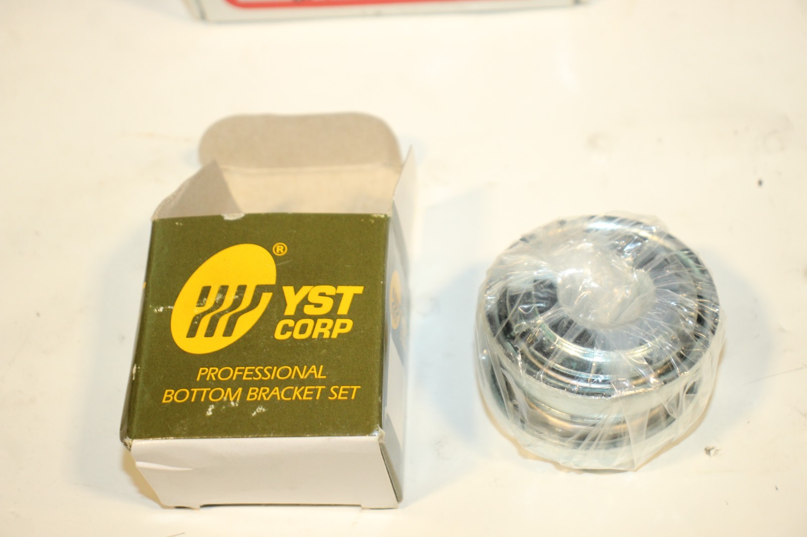 YST Professional Bottom Bracket Set BB-621