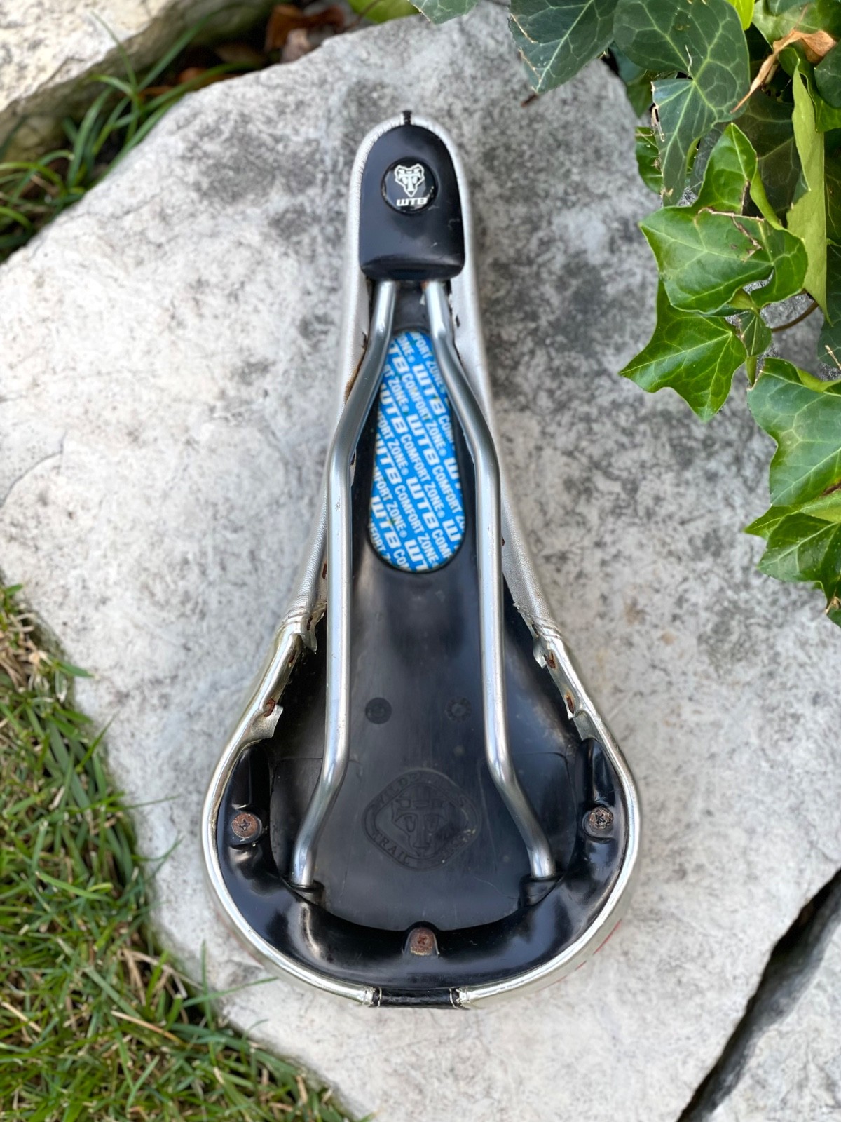 WTB Rocket V Embroidered Saddle Silver Gray Black – Mountain CX Bike