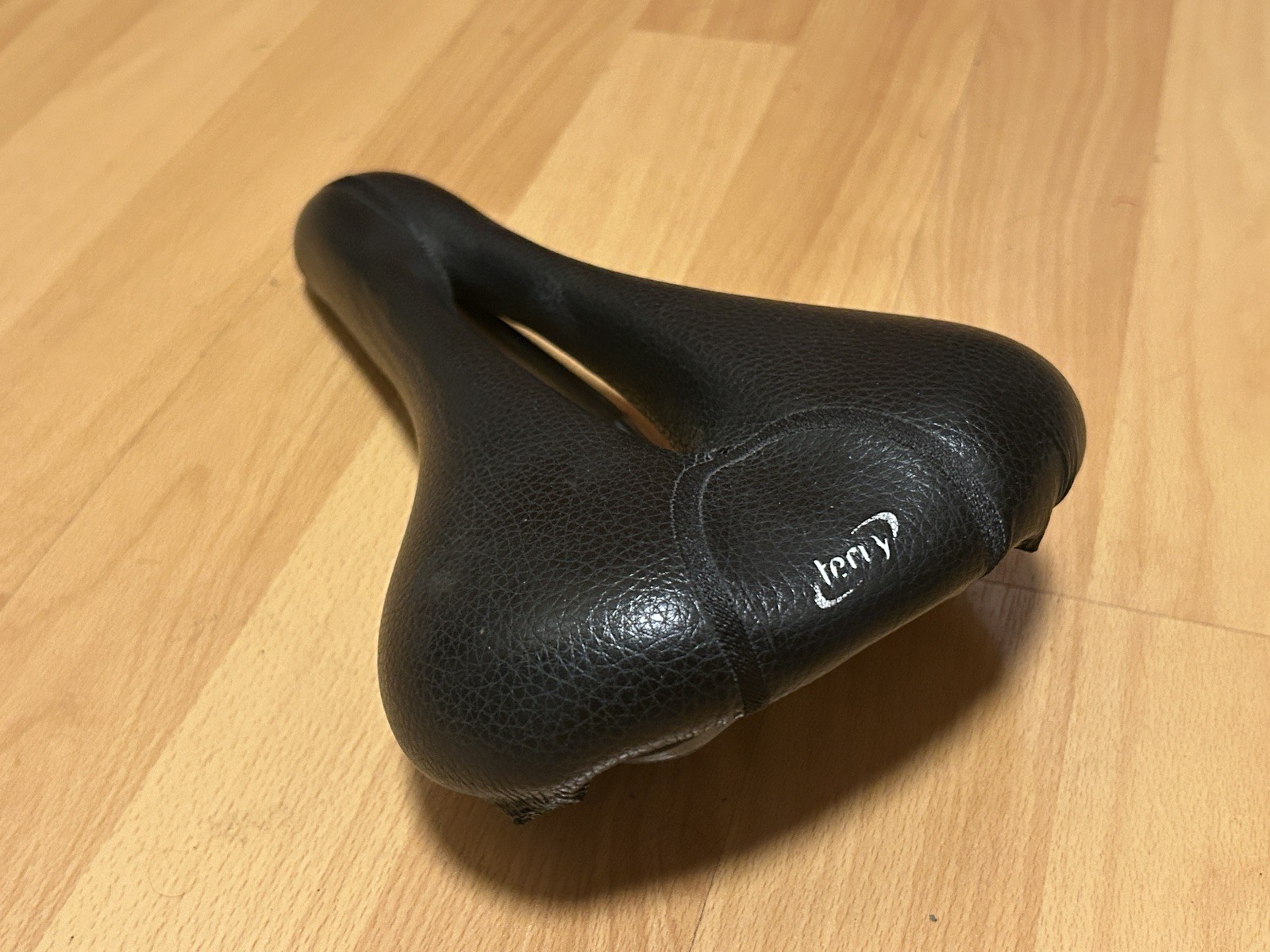 Vintage Terry Fly Cromoly Saddle Cutaway Seat Black Grain Leather Italy Road MTB