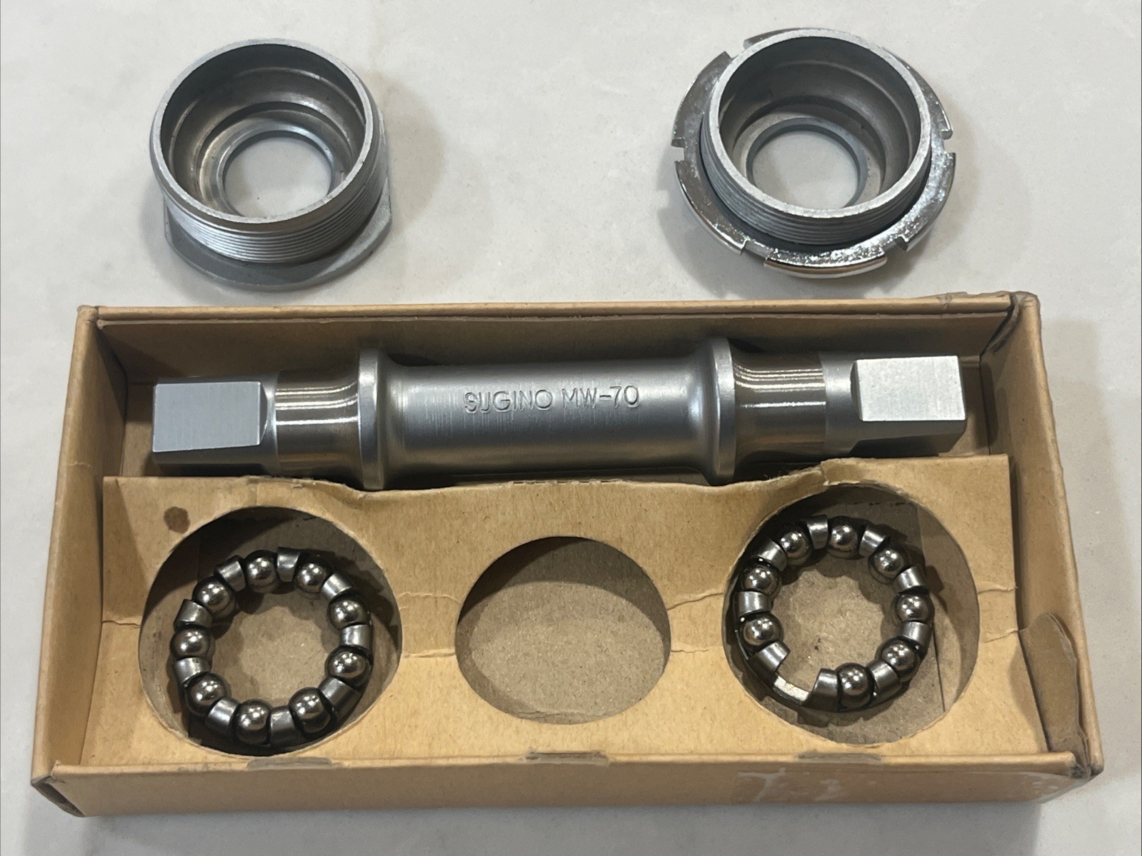 NOS Vintage Sugino MW-70 Bottom Bracket 115mm Spindle Italian Threaded BB 36x24T