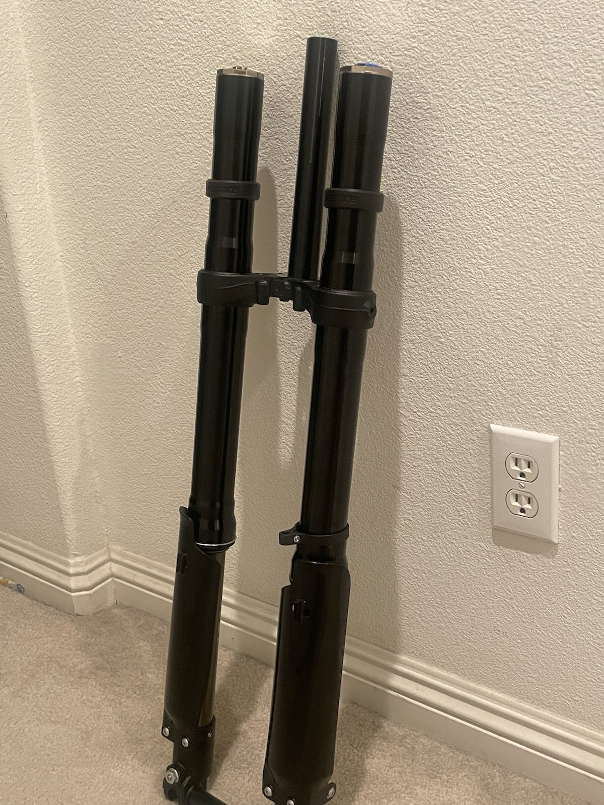 Fast ace front suspension forks oil all black