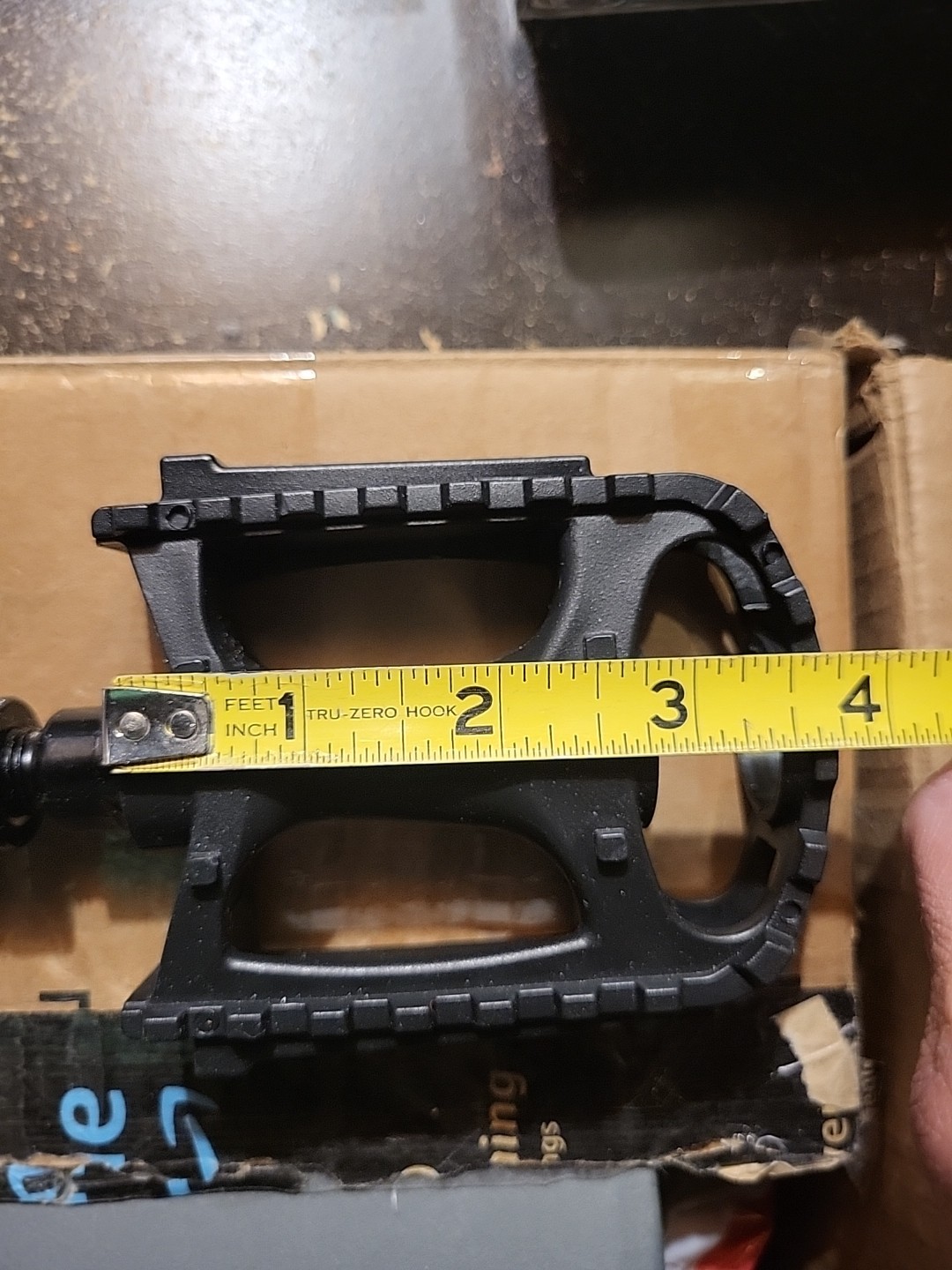 Schwinn SW80246-4 Left and Right Black Bike Bicycle Pedals READ