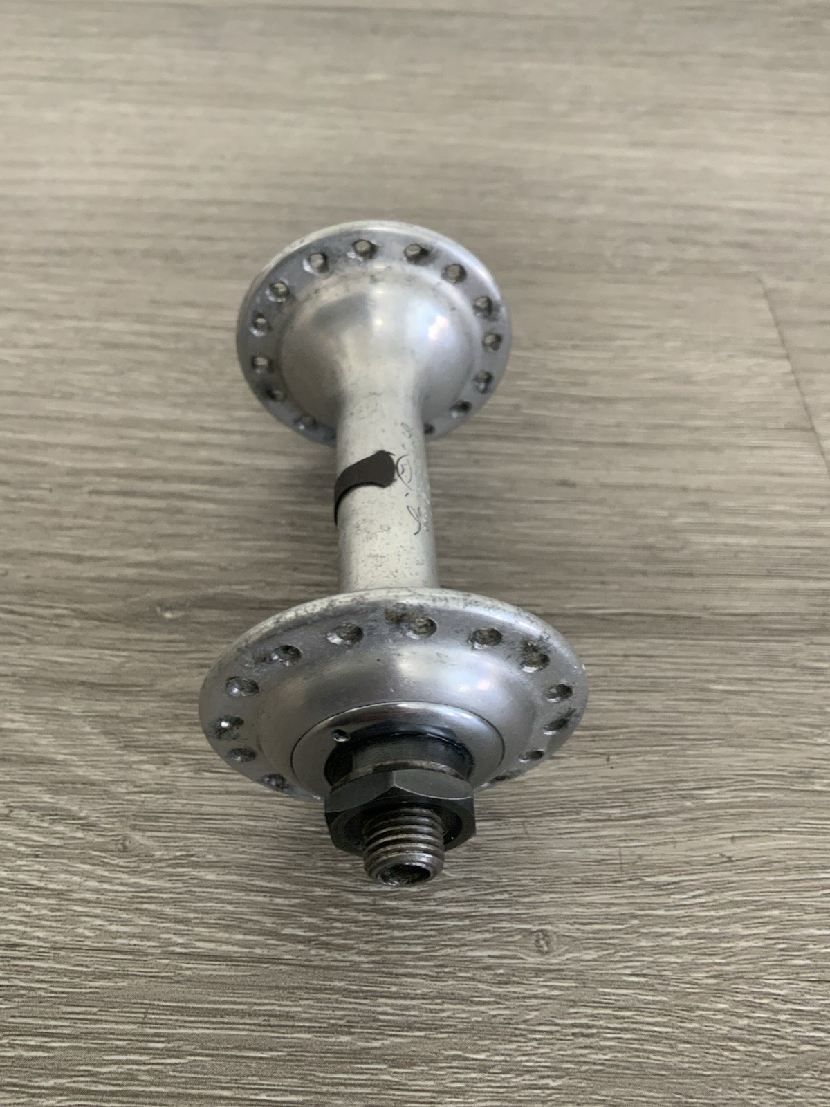 CAMPAGNOLO RECORD FRONT HUB 32 HOLE 100 MM SPACING