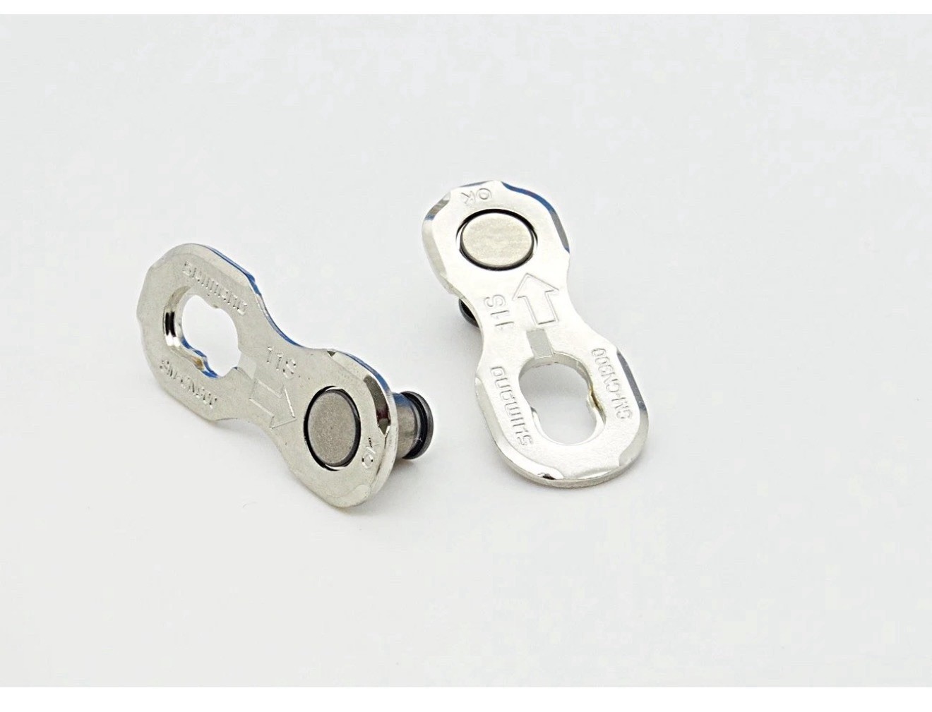 Shimano CN-HG701-11 SIL-TEC 11 Speed Chain w/ Chain Quick Link 1 Pair, 116 Links