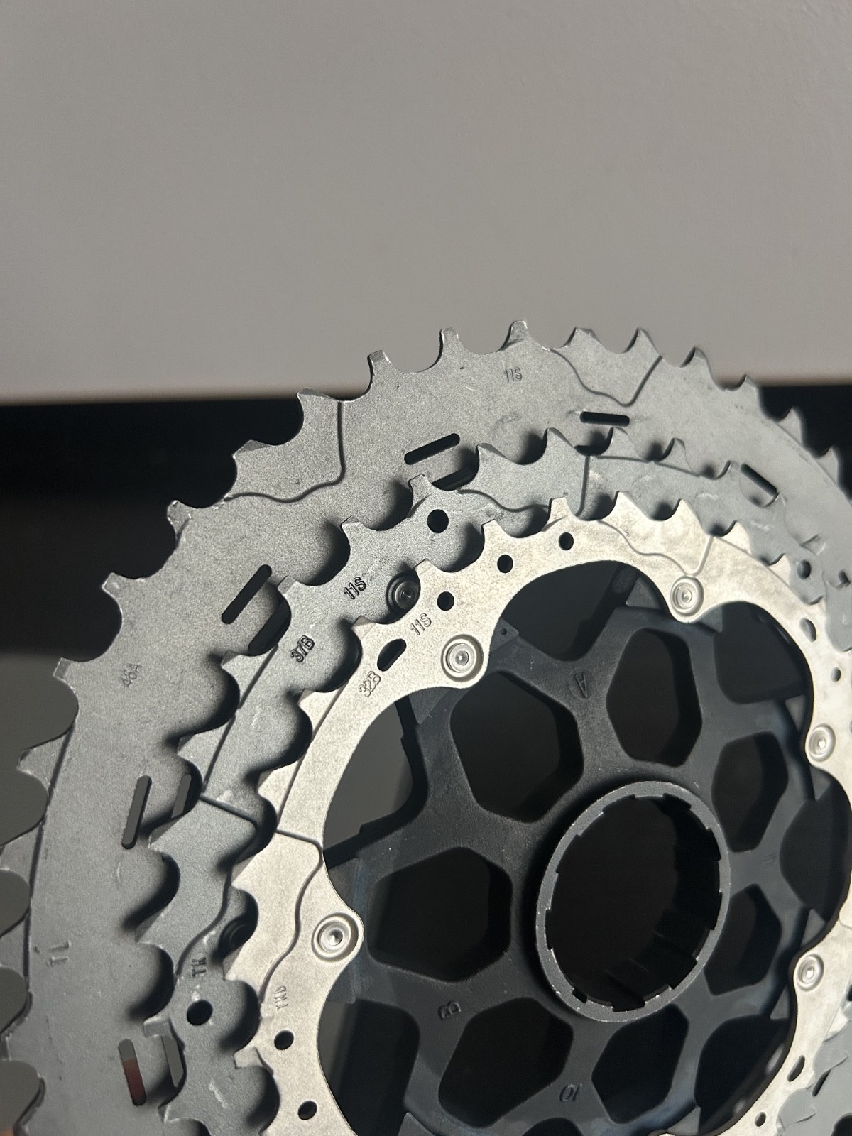 Shimano XT CS-M8000 11s Sprockets 46-37-32T Cog/Gear Unit for 11-46T Cassette