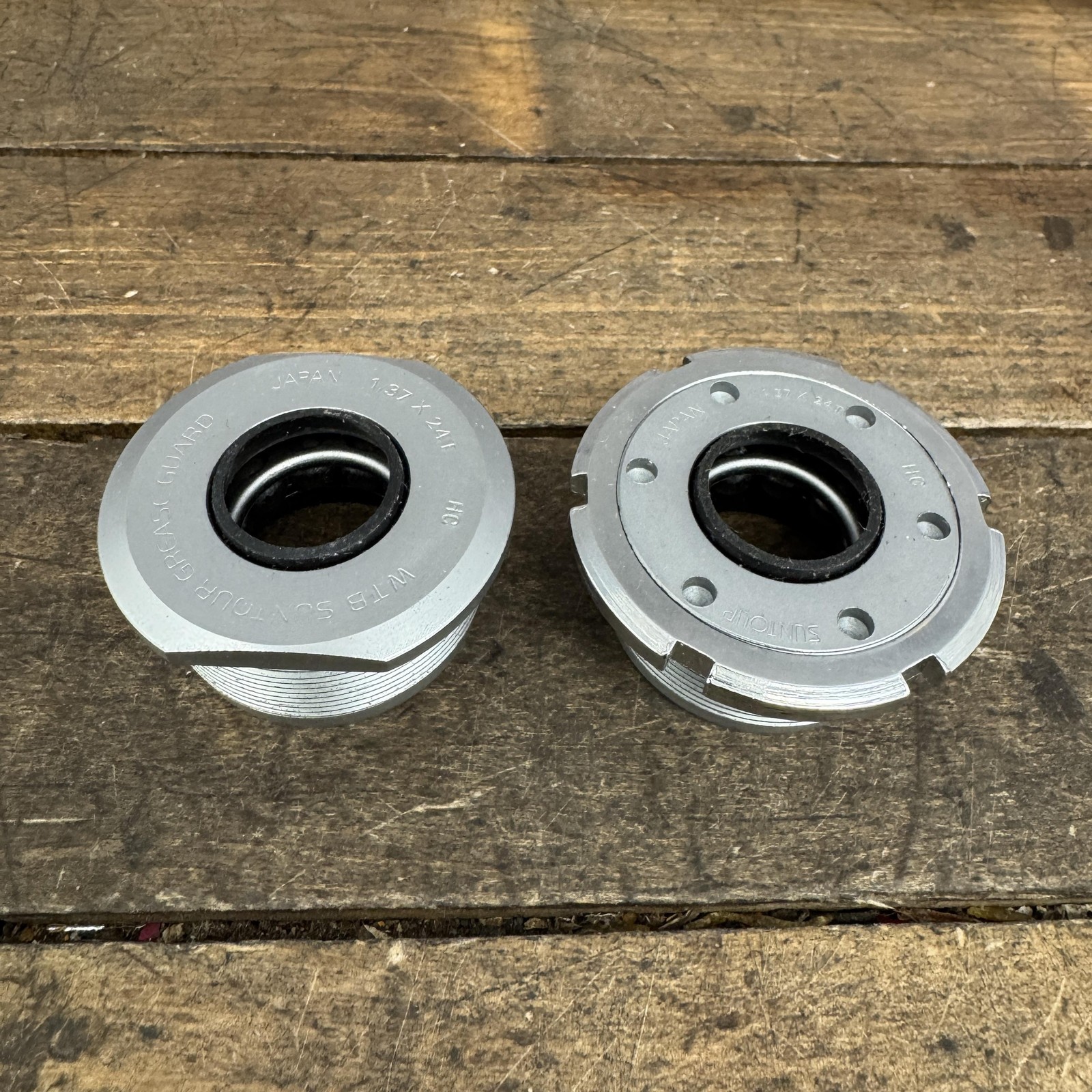 Vintage Suntour WTB Grease Guard Bottom Bracket Cups NOS 1.37x24T XC Pro MTB