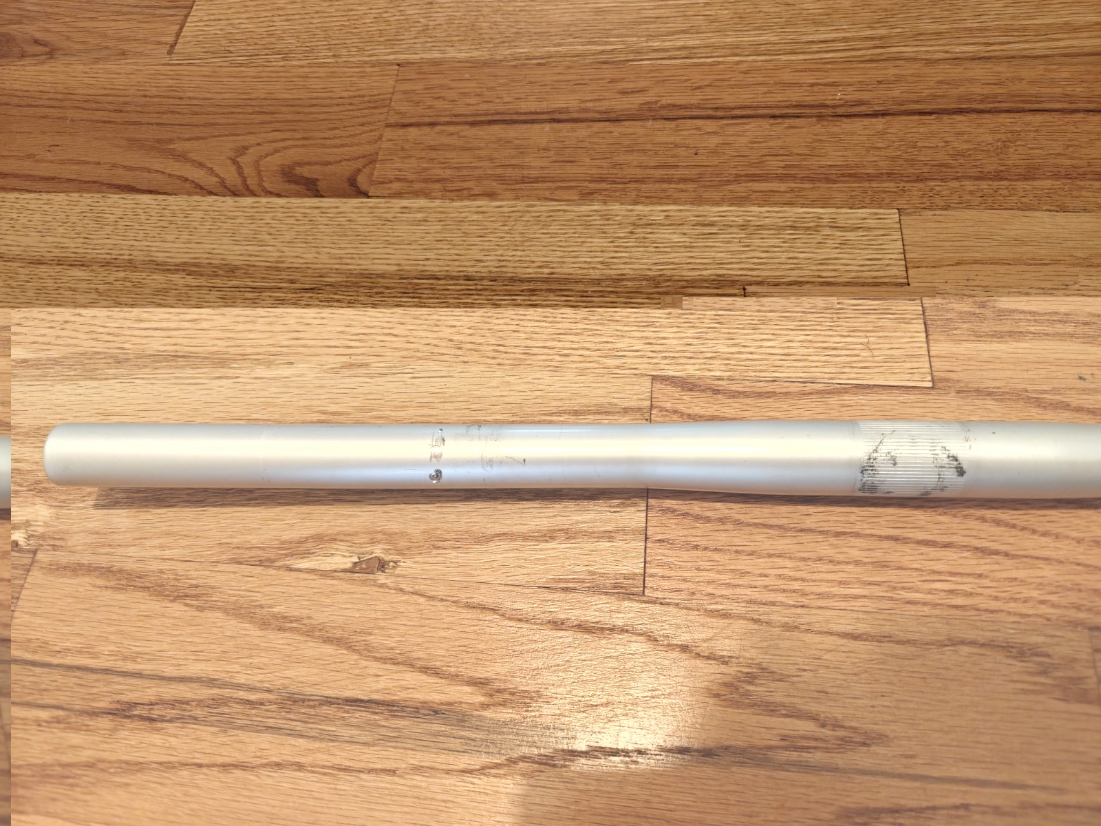 Trek System 2 Flat Handlebar 560mm 25.4 Clamp Aluminum Mountain Bike Silver