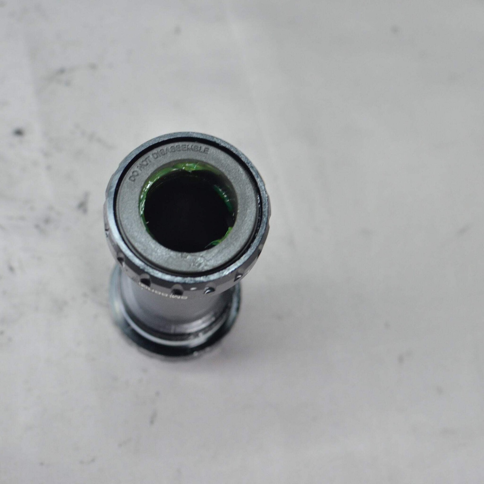 Shimano SM-BBR60 Hollowtech II Bottom Bracket 68mm English BC1.37×24