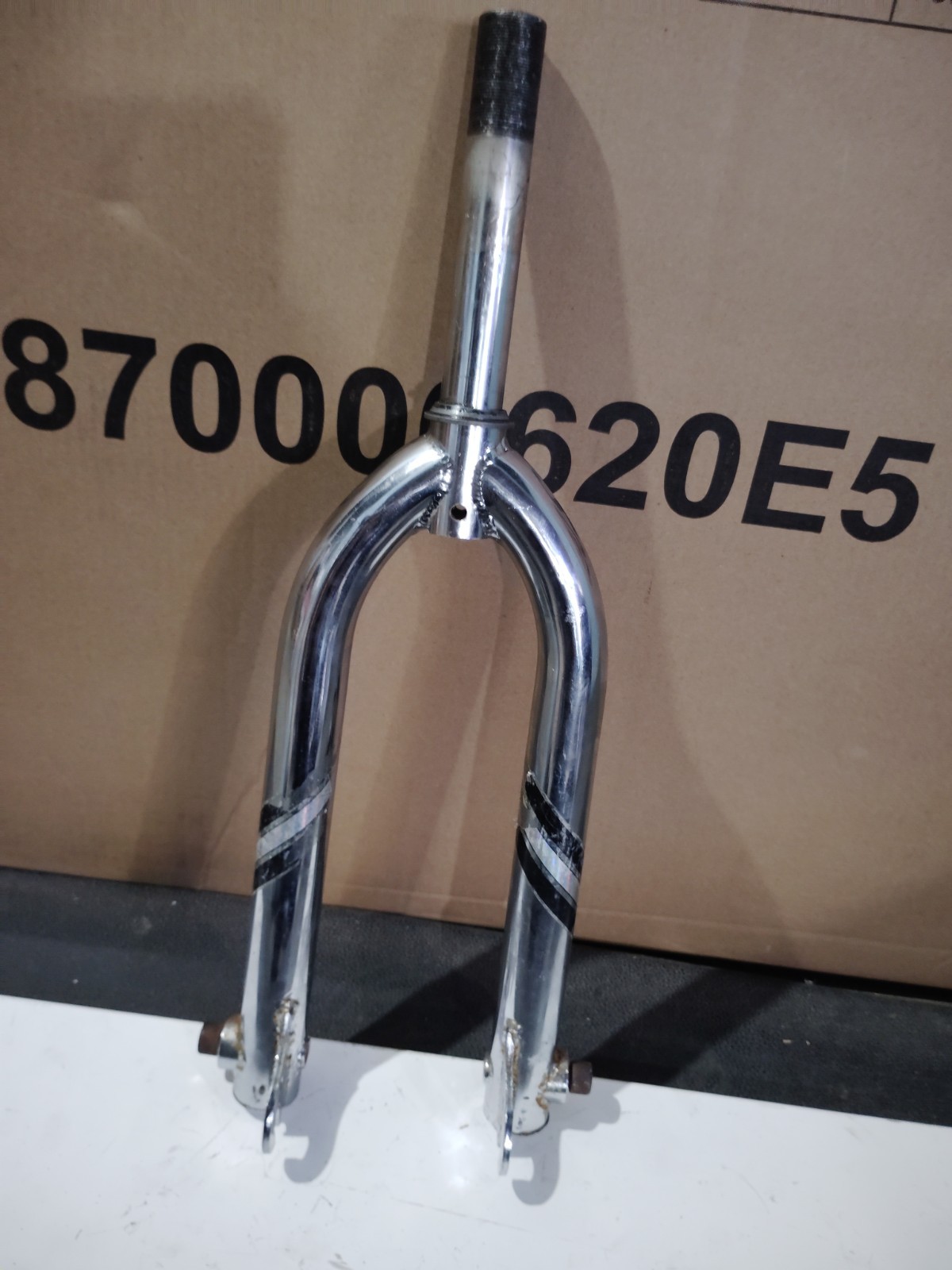 FREESTYLE FRONT FORKS 1″ THREADED 3/8″ AXLES