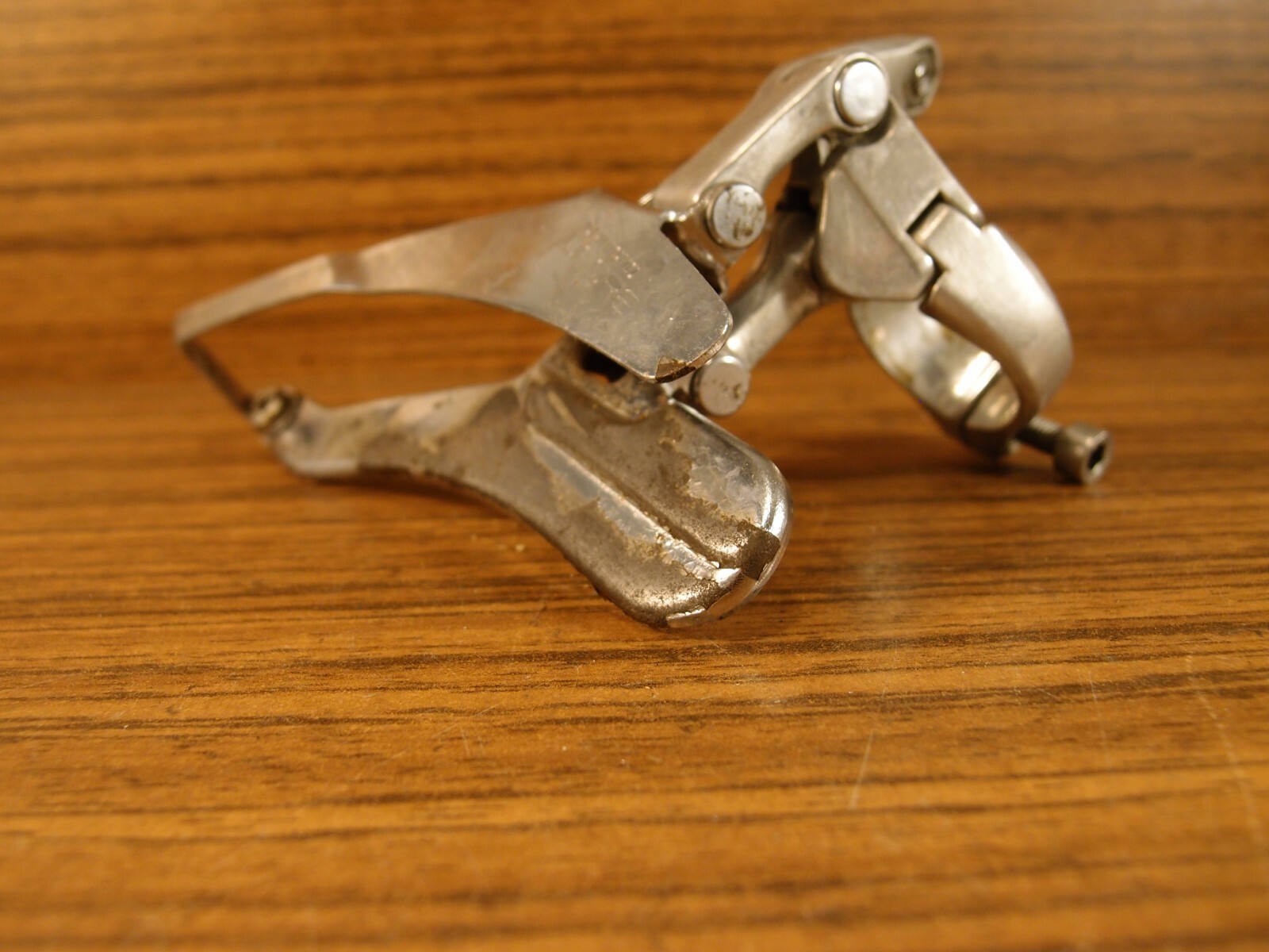 1987 MTB front derailleur Shimano Deore Alpine FD-MT60 VIA Japan bottom 28.6 mm