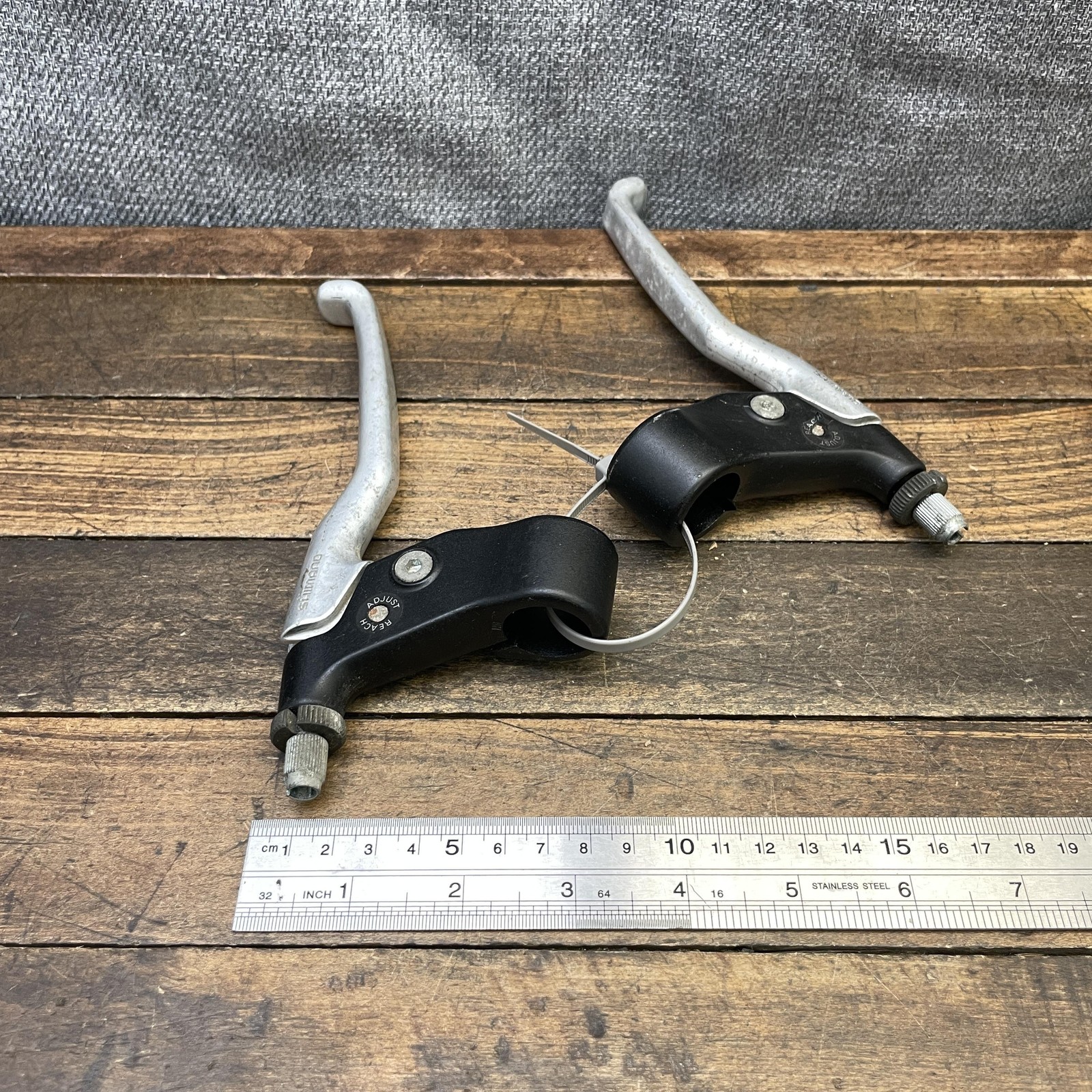 Vintage Shimano Deore BL-MT60 Brake Levers Pair 4-Finger 80s MTB Japan Black