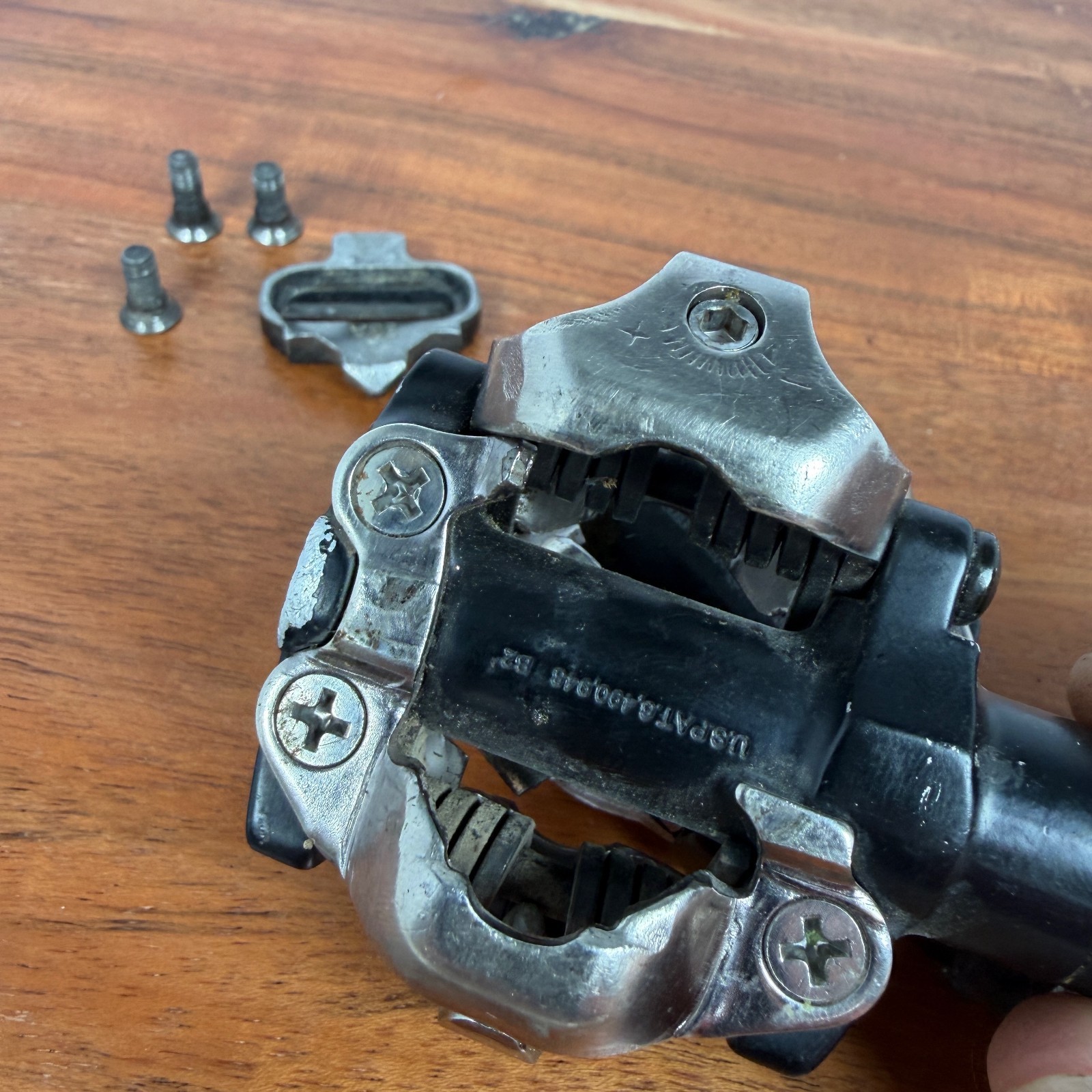 Shimano PD-M520 Clipless SPD Pedals Dual-Sided MTB Mountain Bike Pedals READ