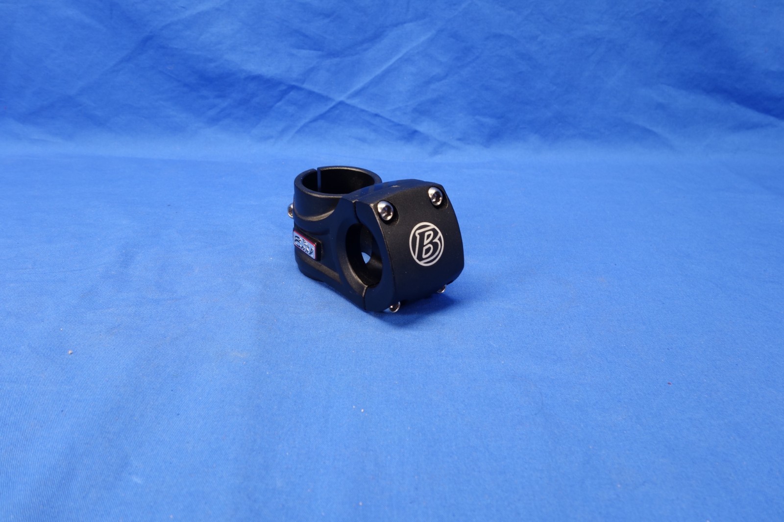 New Bontrager Big Earl Aluminum Bike Stem 50mm Length x 31.8mm Clamp, 1.5″ Steer