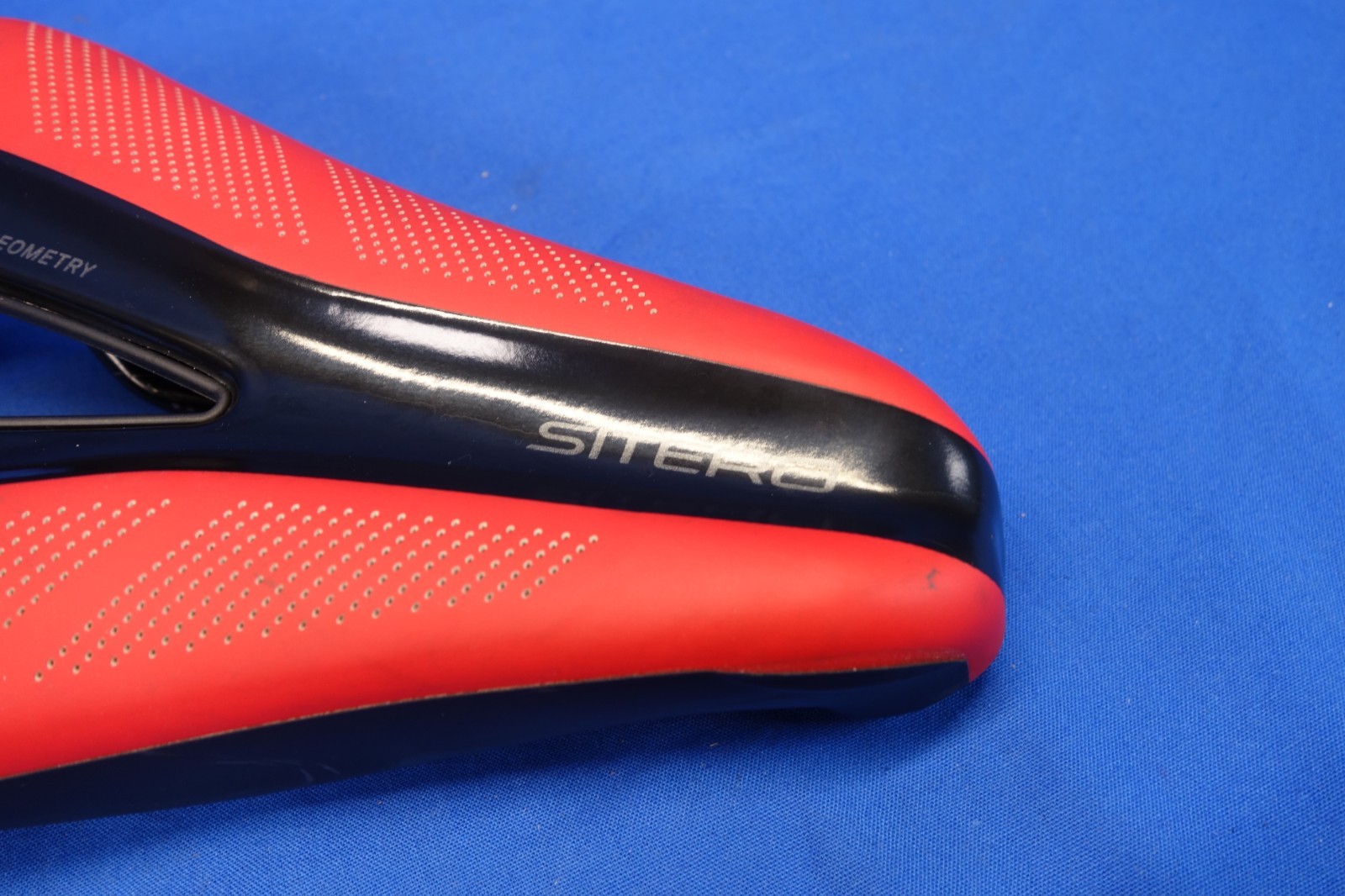 Specialized Sitero 145mm Width Bike Saddle, Bicycle Seat Titanium Ti Rails