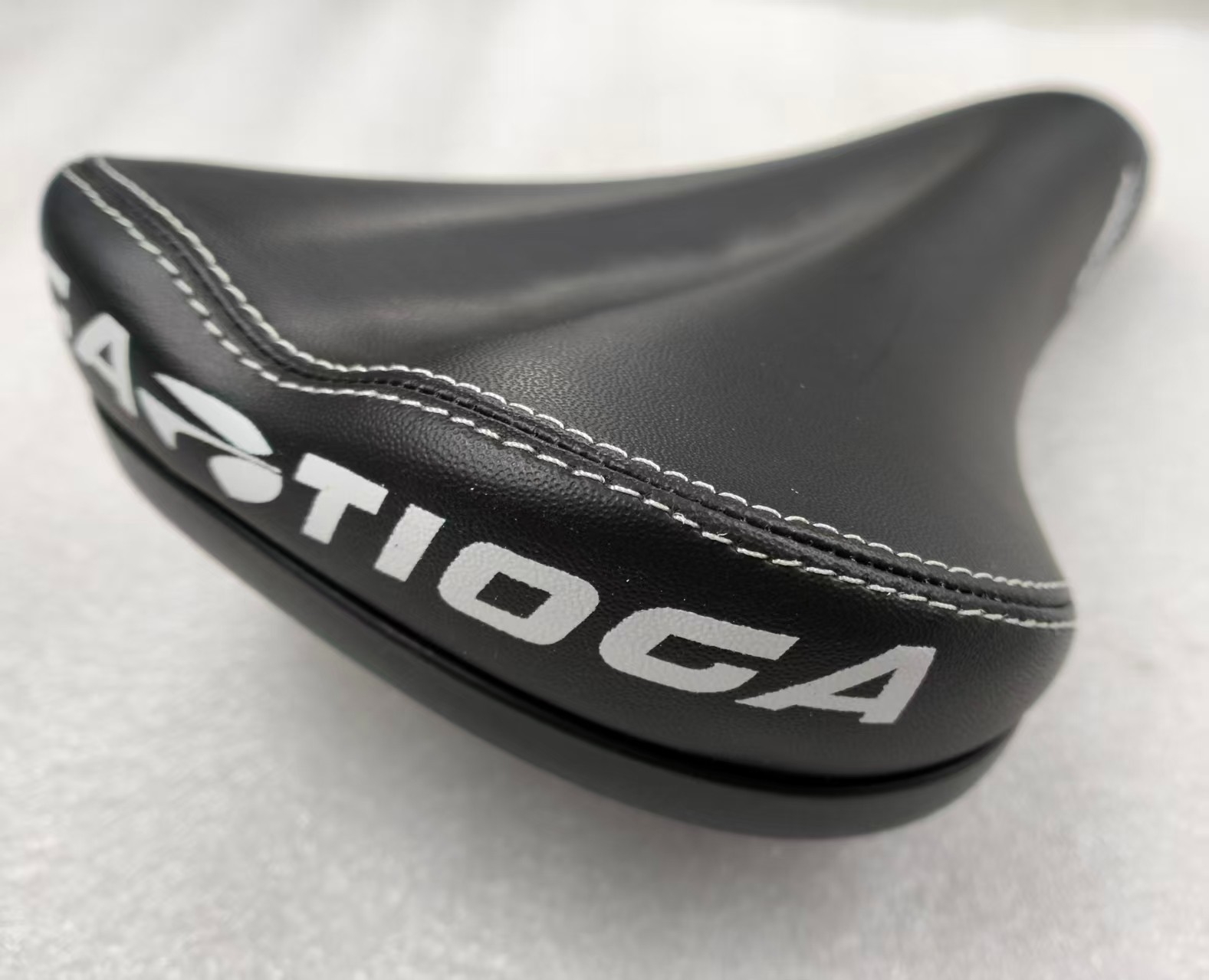 NEW TIOGA MC GROOVE SEAT SADDLE MTB OFFROAD FREERIDE 266MM 136MM BLACK