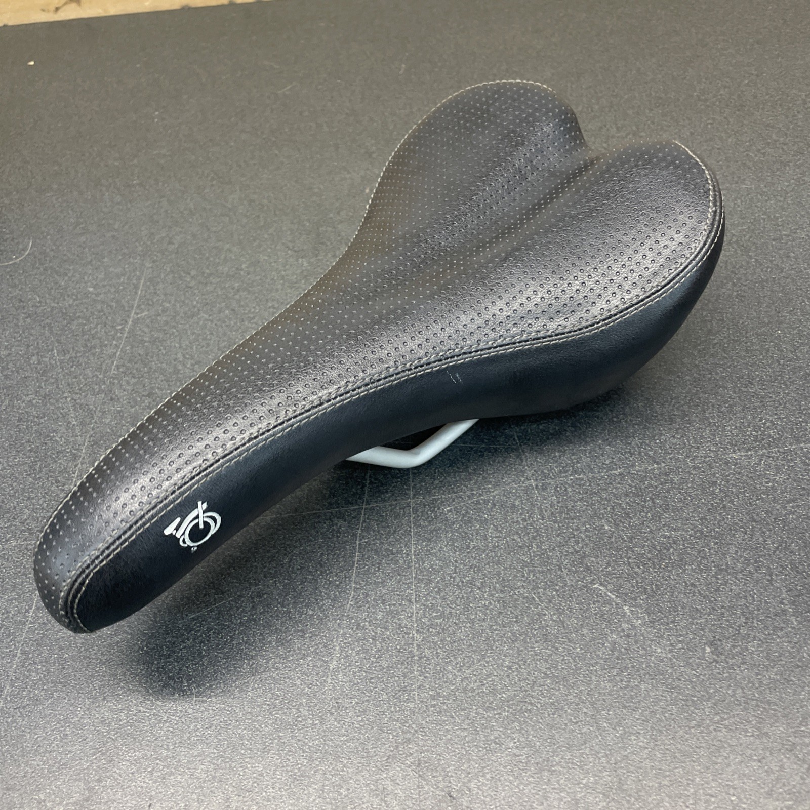 Brompton Original Hollow Cro-Mo Saddle Black Bike Bicycle Seat 11” X 6” Used