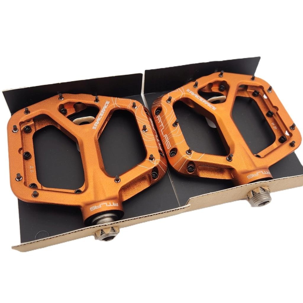 Race Face Atlas Orange Pedals DH / MTB Bicycle Studded Platform Aluminum