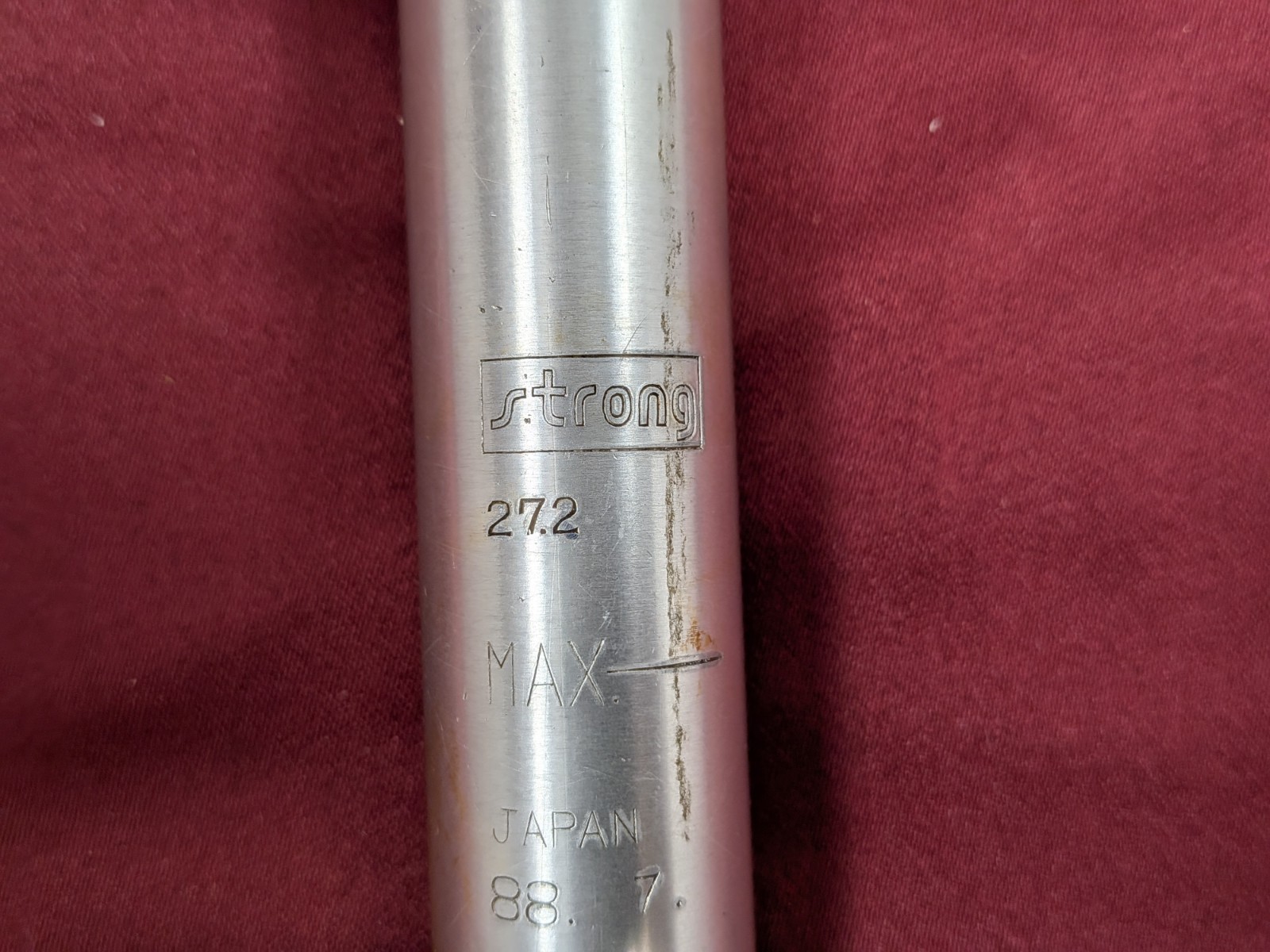 Strong Japan Single Bolt Seatpost 230mm 27.2 Micro-adjust