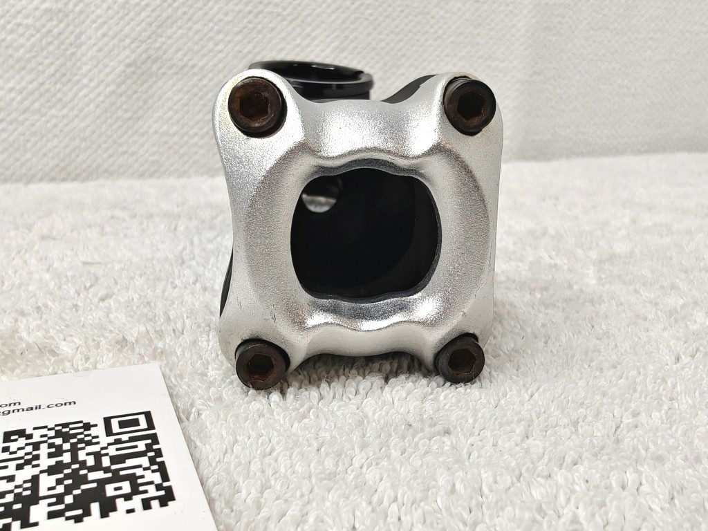 Specialized Adjustable Threadless Stem | 1-1/8″ 31.8 | 8 to 16 Deg 120mm | EX