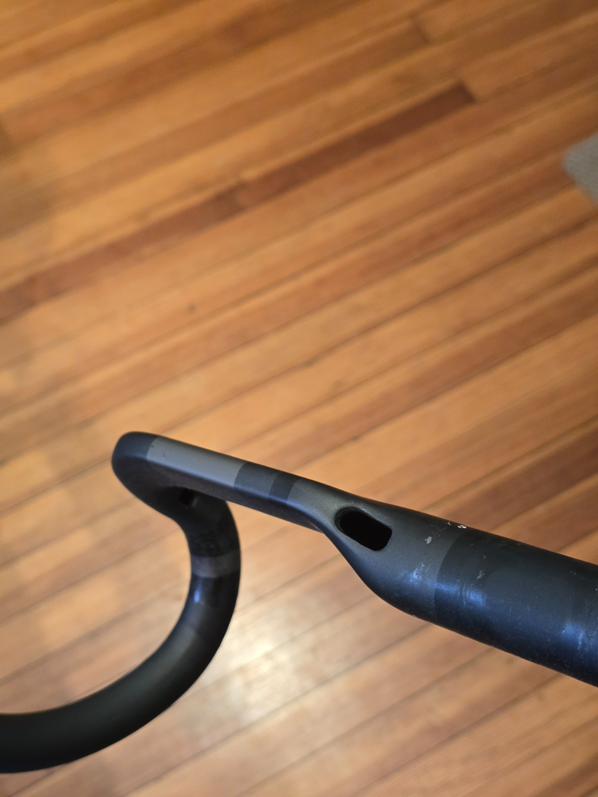 Bontrager XXX VR-CF Carbon Aero Handlebar 42cm 85mm reach 125mm drop