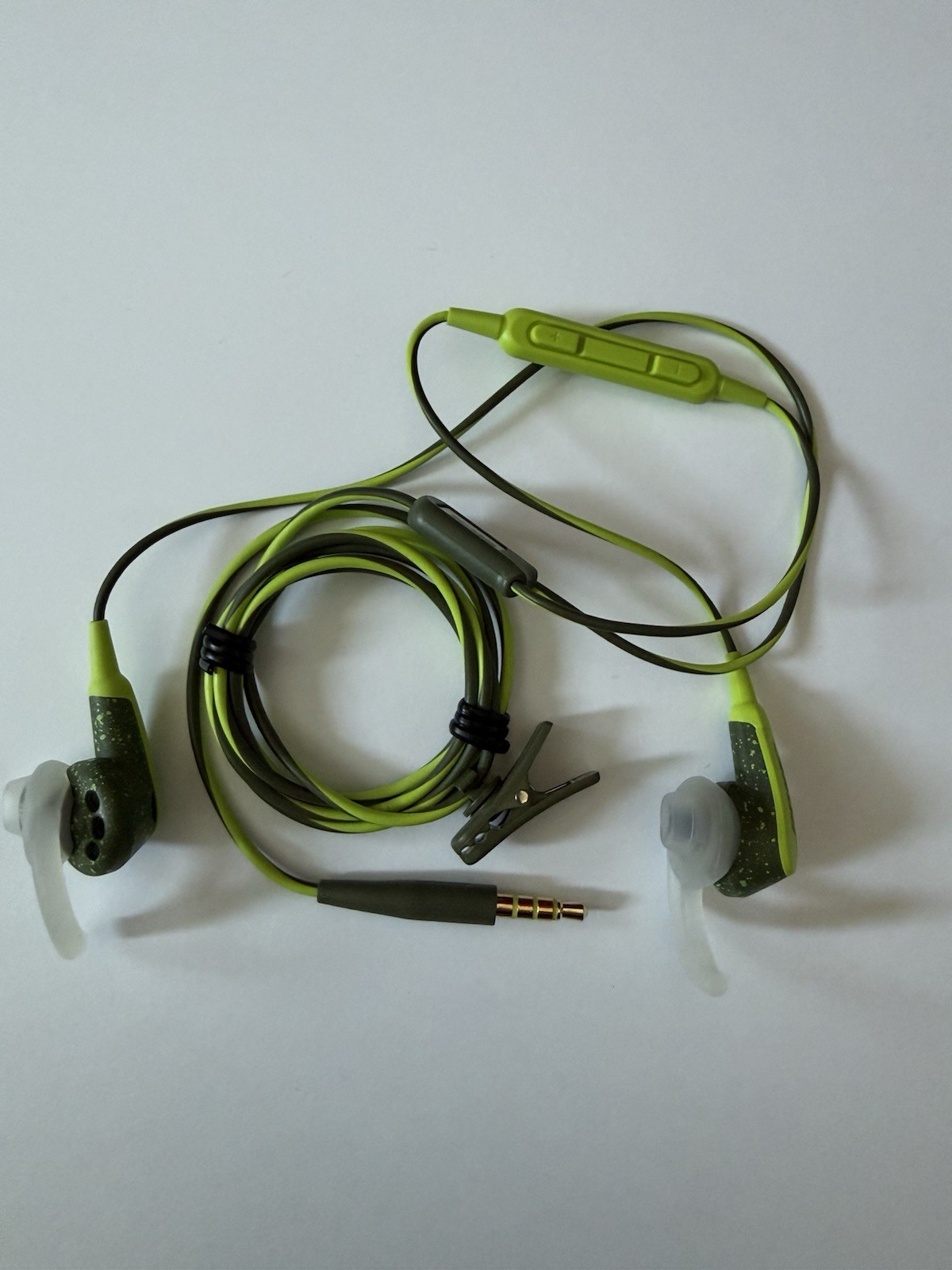 Bose Soundsport Wired In Ear 3.5mm Headphones Sports-Outdoor Use, Entertainment