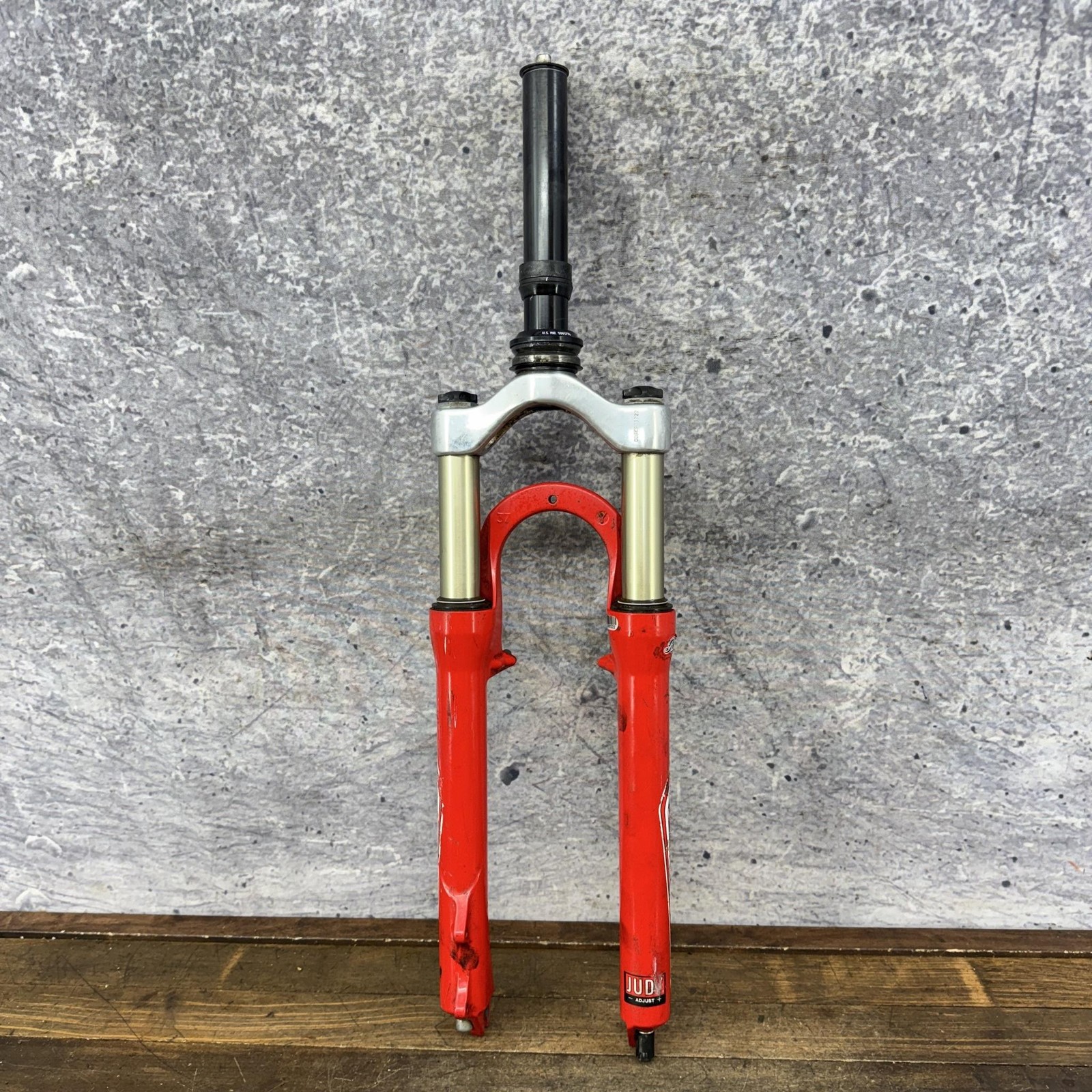 Vintage RockShox Judy Race Suspension Fork 26 1 1/8 Threadless V-Brake Disc Flag