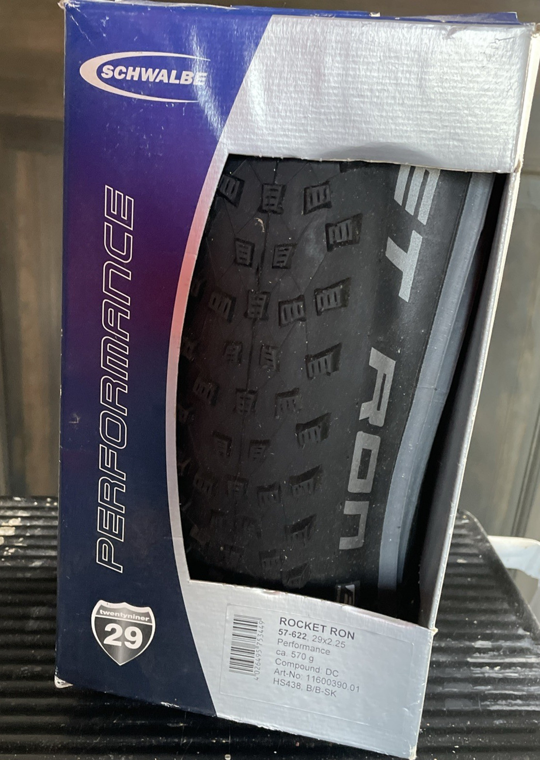 New Old Stock Schwalbe Rocket Ron Performance 29×2.25 Blk Dual Compound 57-622