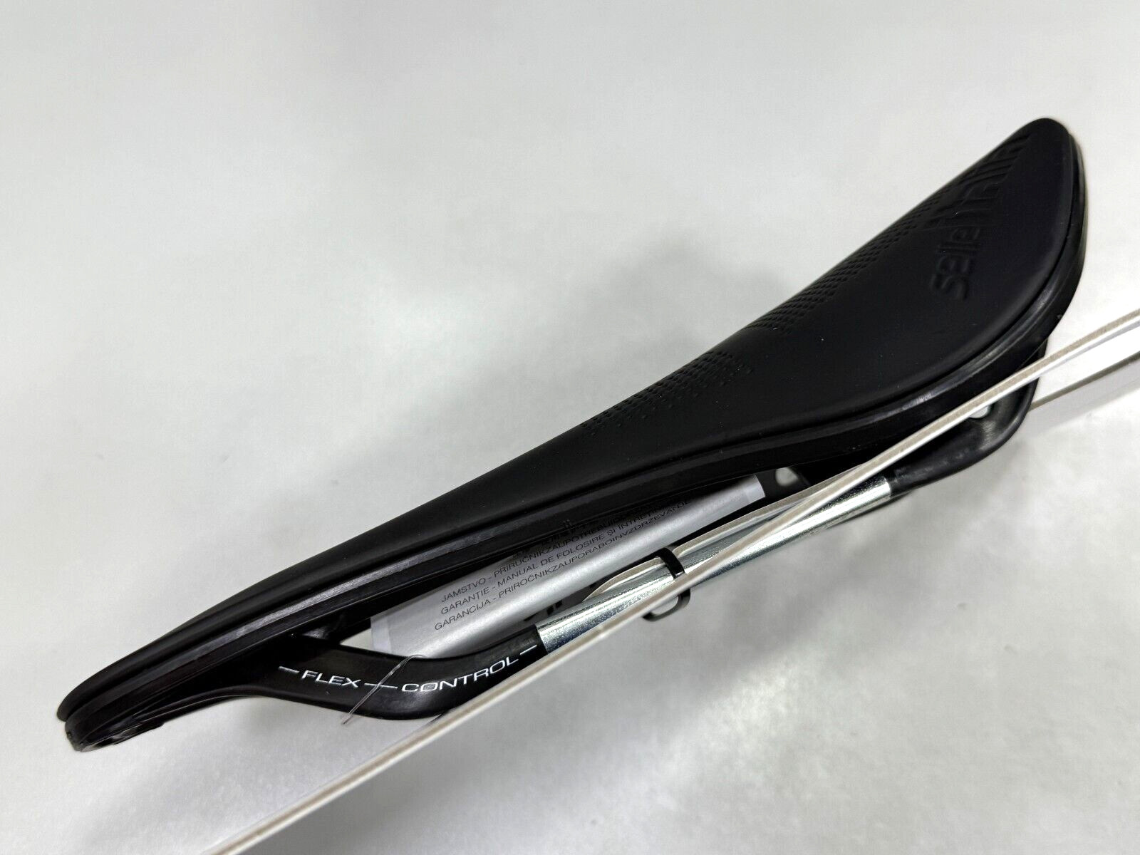 Selle Italia Novus Boost Evo Superflow Fec Alloy Saddle L3 (145 x 245mm ) Black