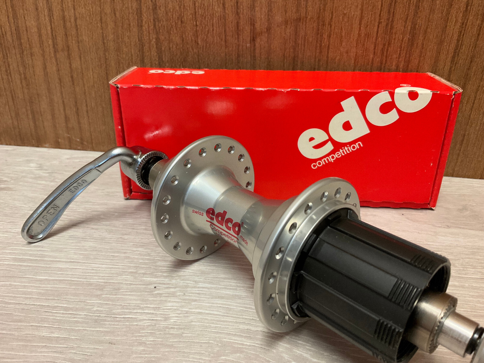 NOS edco Competition rear hub 32H 7-speed grease gurad 130mm new old stock +HGa