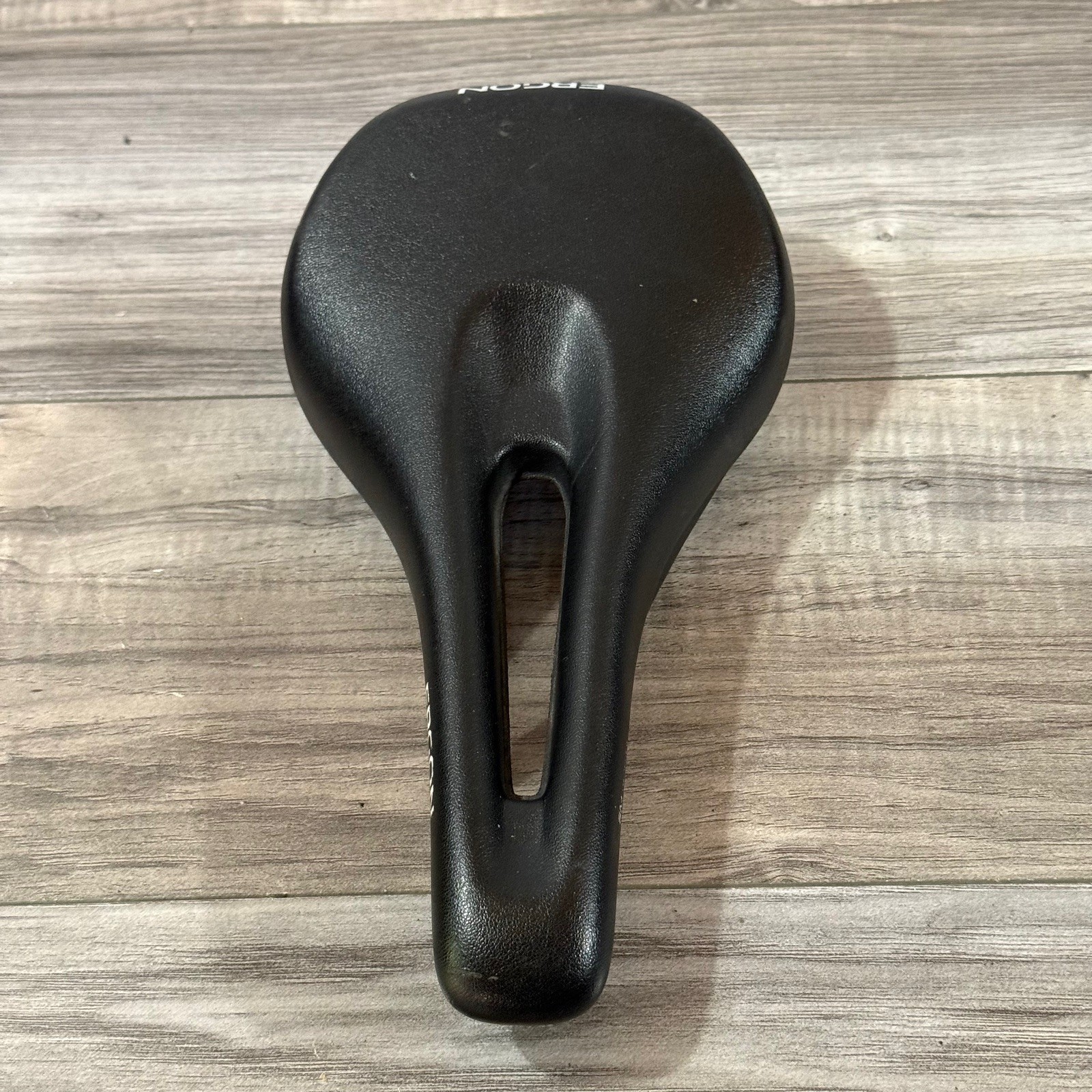 Ergon SM Small Medium Saddle Black Chromoly Rails 260 x 140