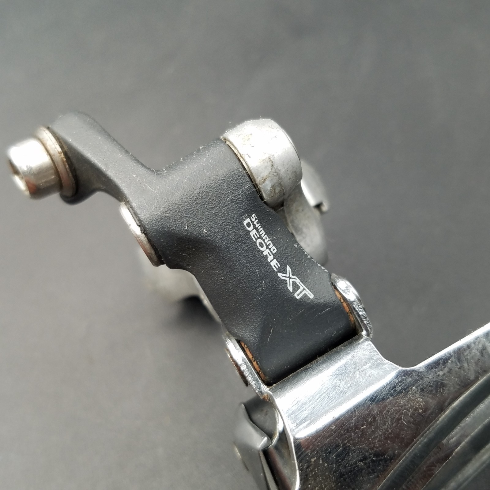 Shimano Deore XT FD-M737 3 x 8s MTB Front Derailleur Clamp-On 28.6mm Bottom Pull