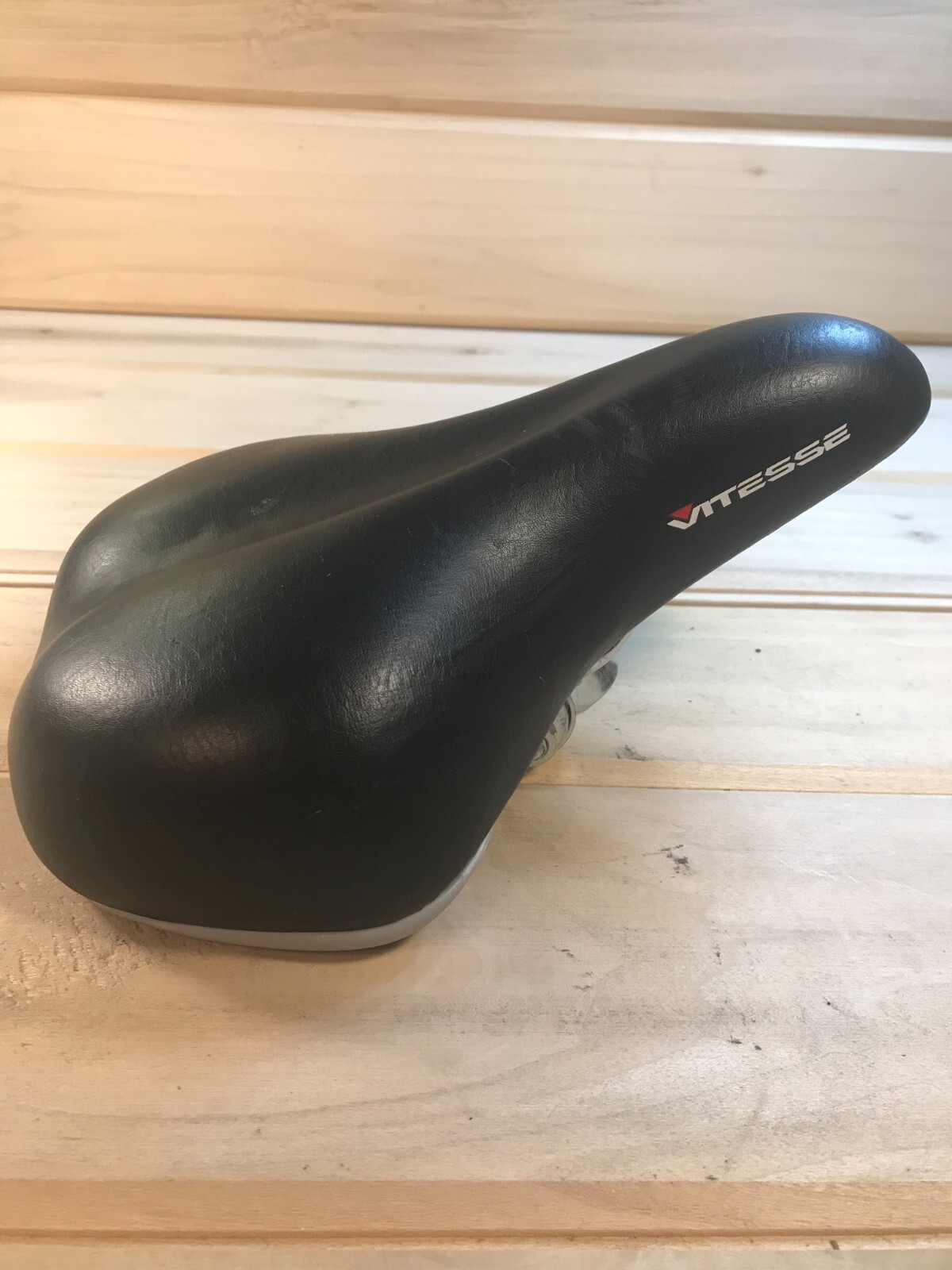 Cionlli Vitesse Bicycle Seat Metal Brace Black Plastic Frame