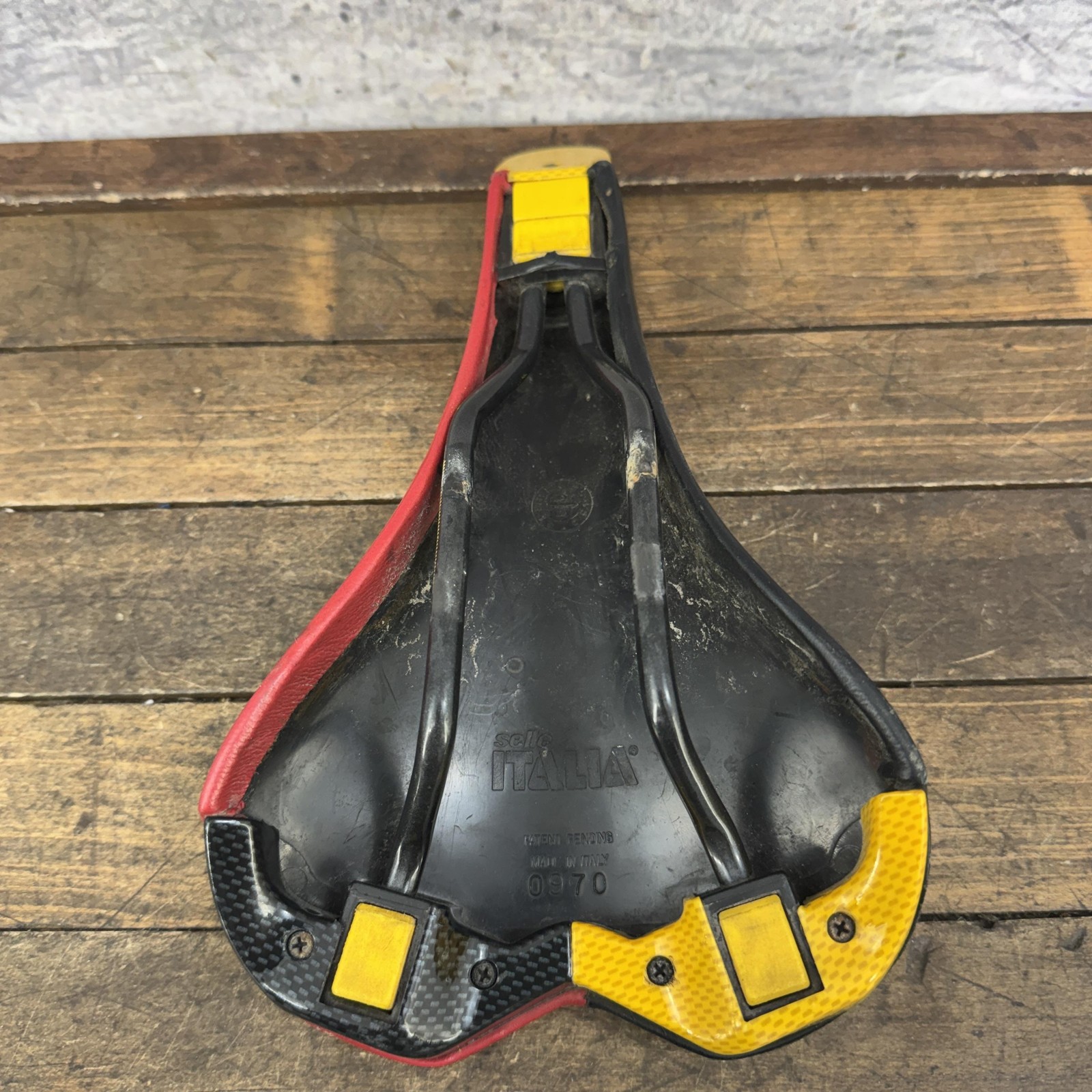 Vintage Selle Italia Turbo Matic 2 Saddle Seat Red Yellow 135mm Carbon MTB